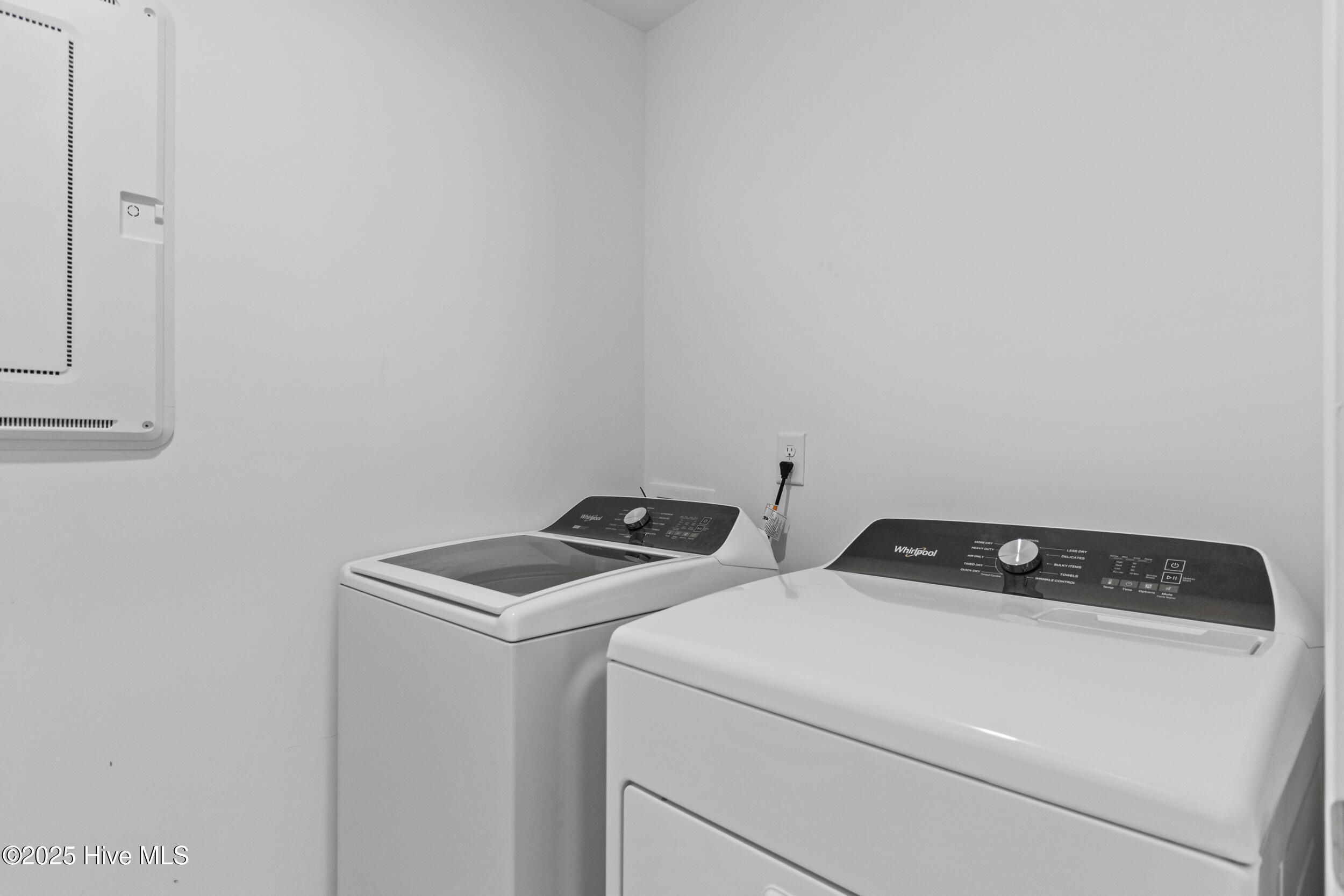 100563734 | Photo 34