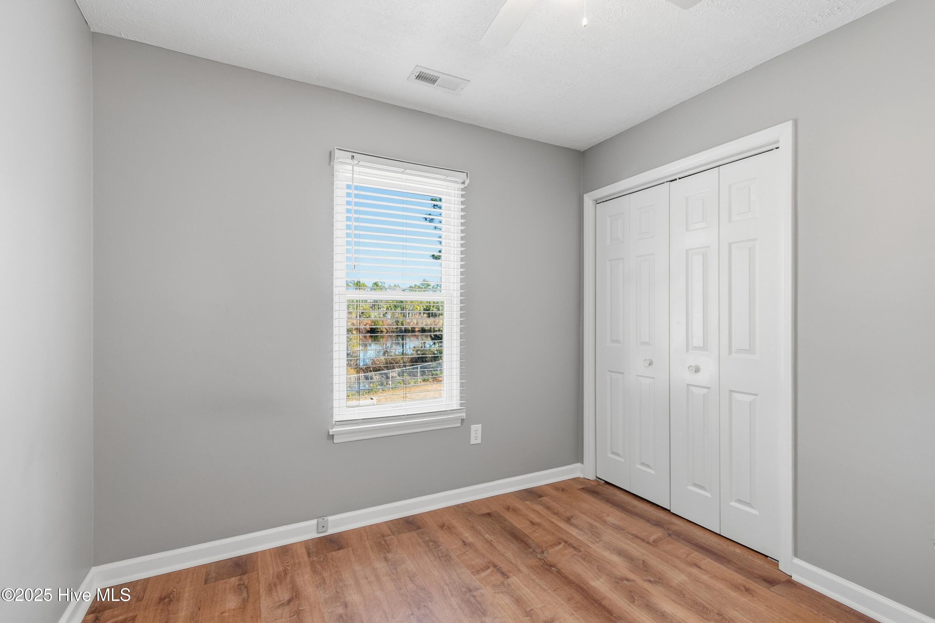 100546463 | Photo 29