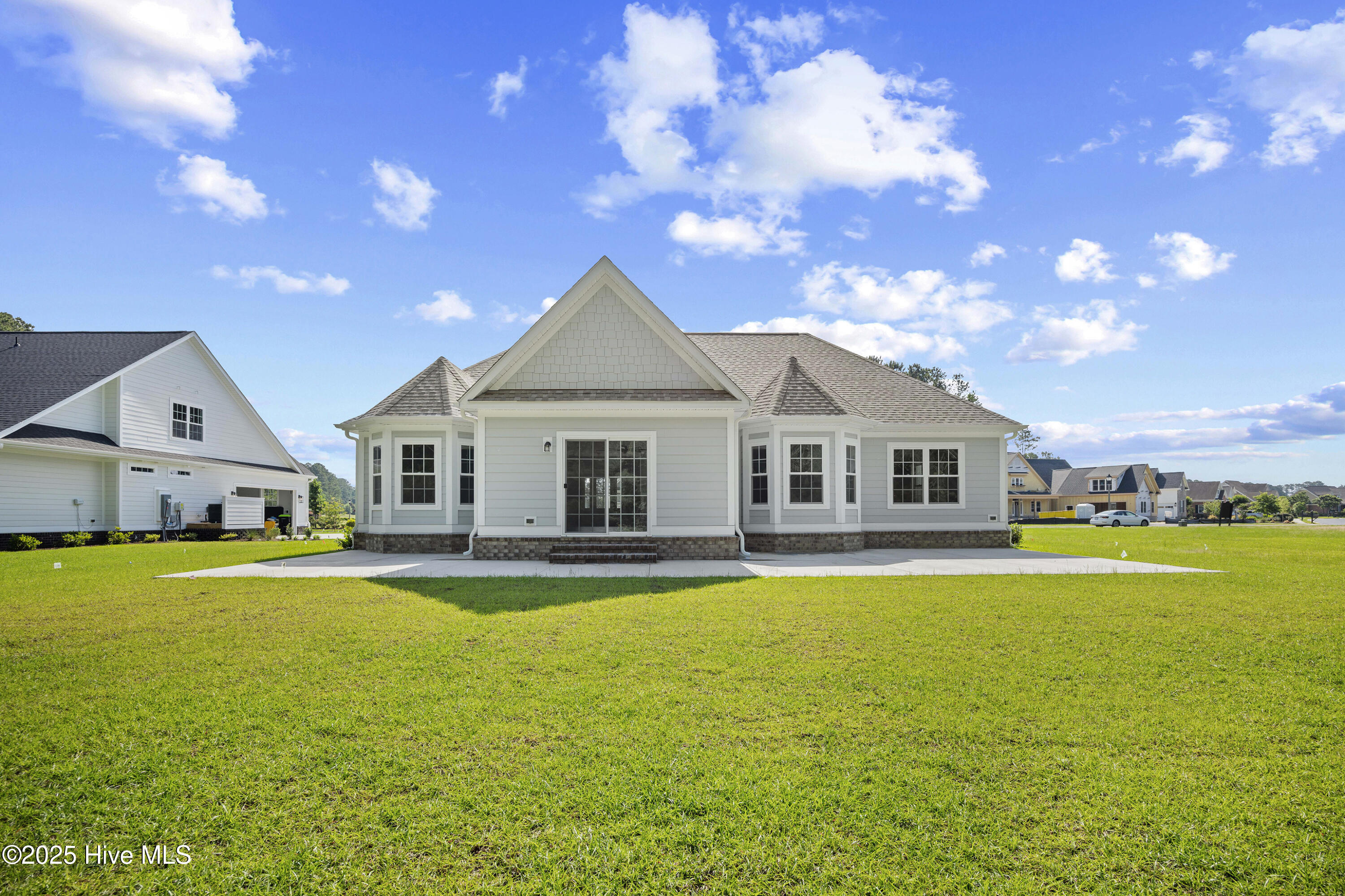 100472156 | Photo 38