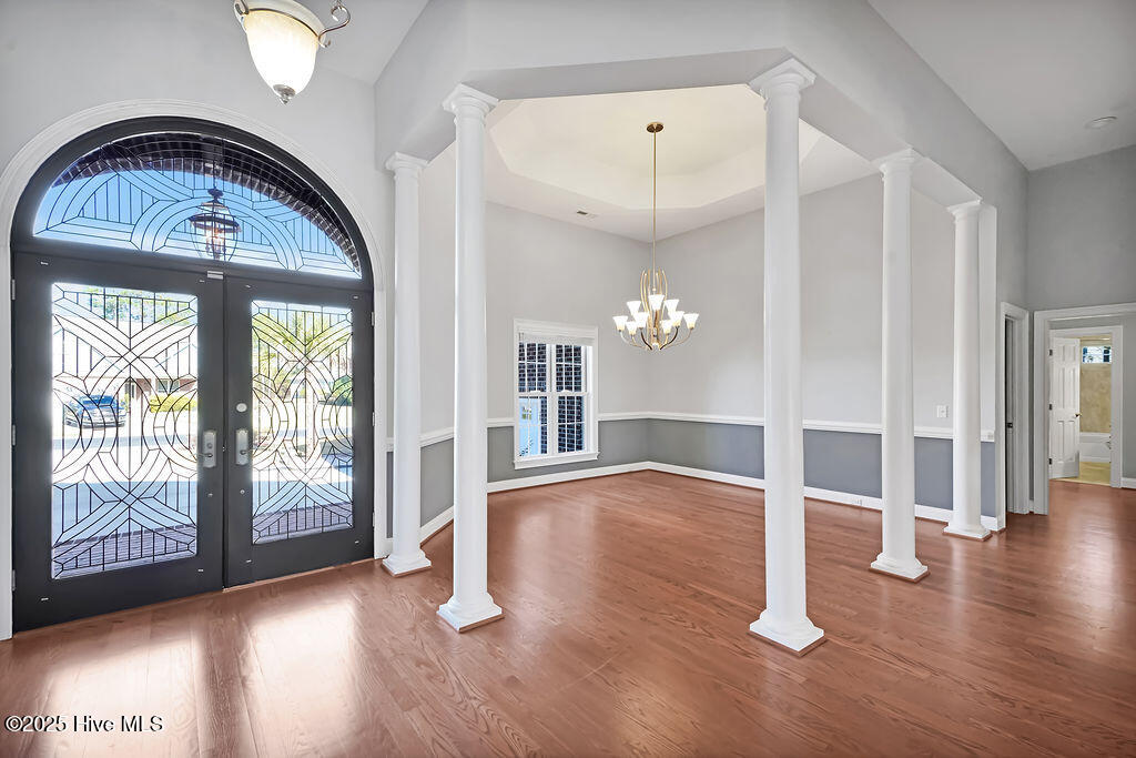 100540084 | Photo 26