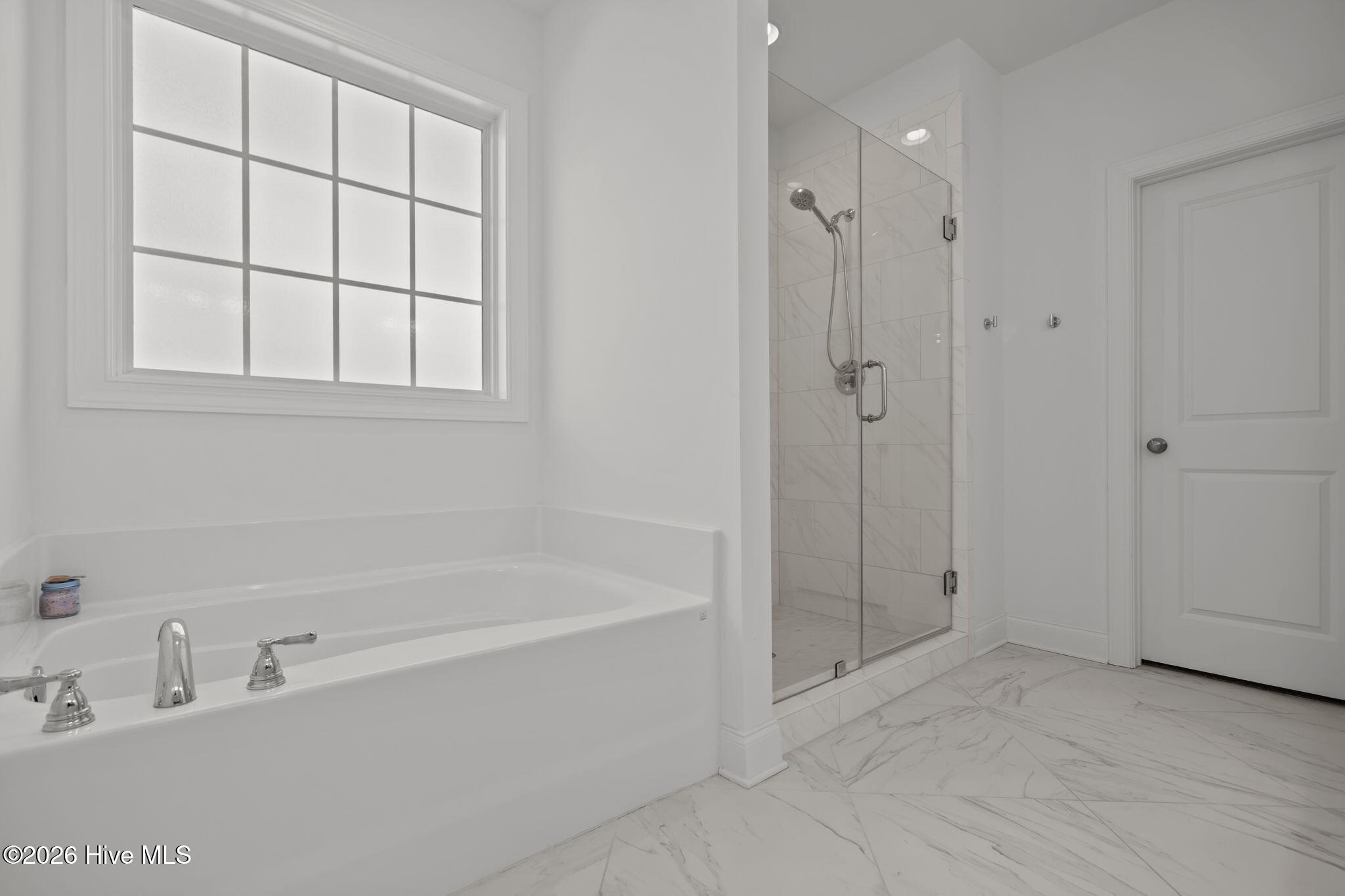 100552740 | Photo 30