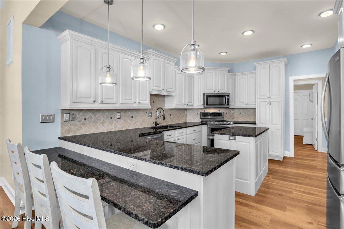 100567087 | Photo 26