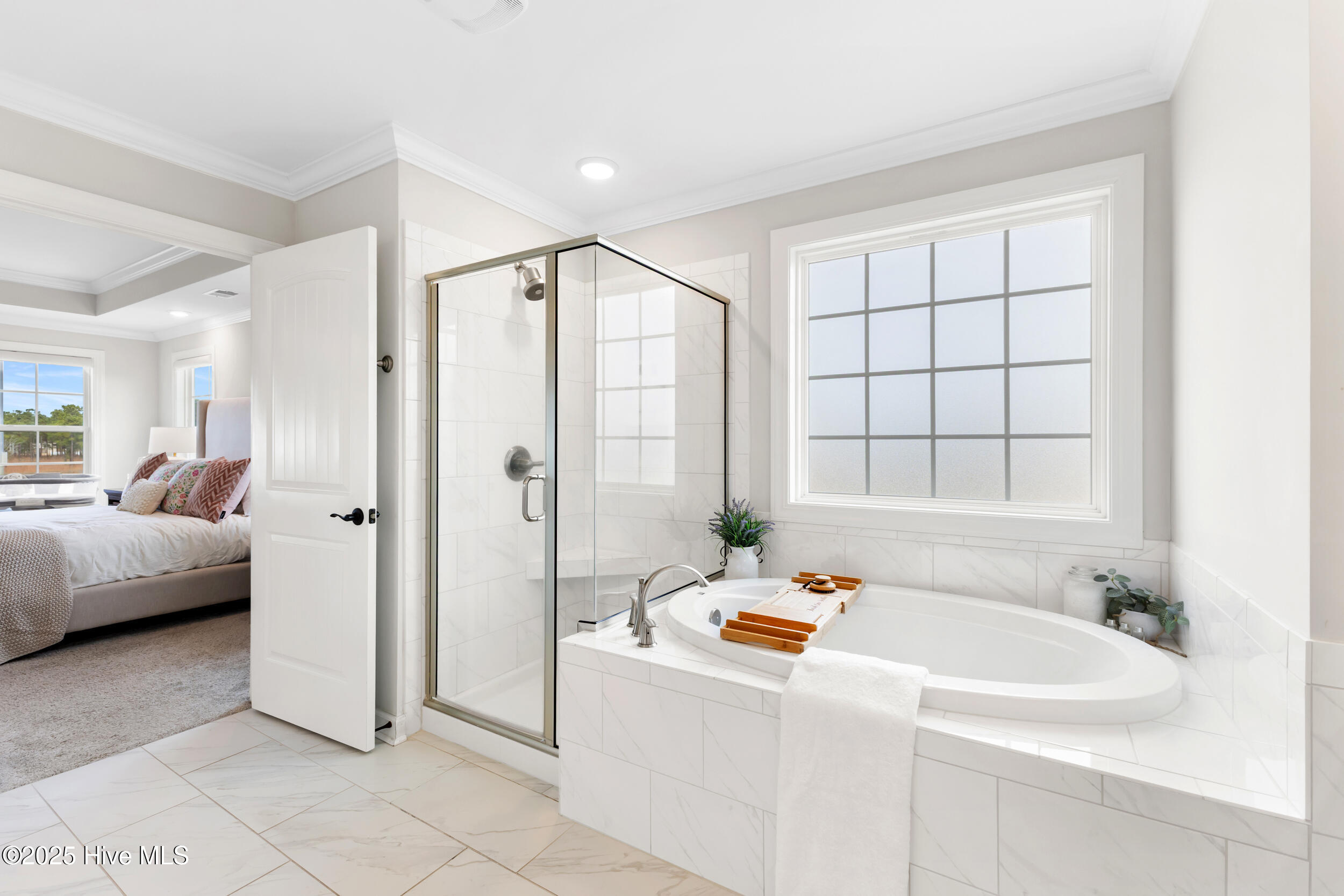 100546095 | Photo 42