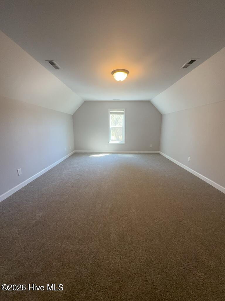 100561613 | Photo 30