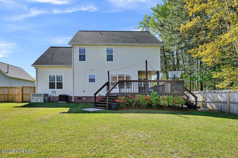 100567145 | Photo 40