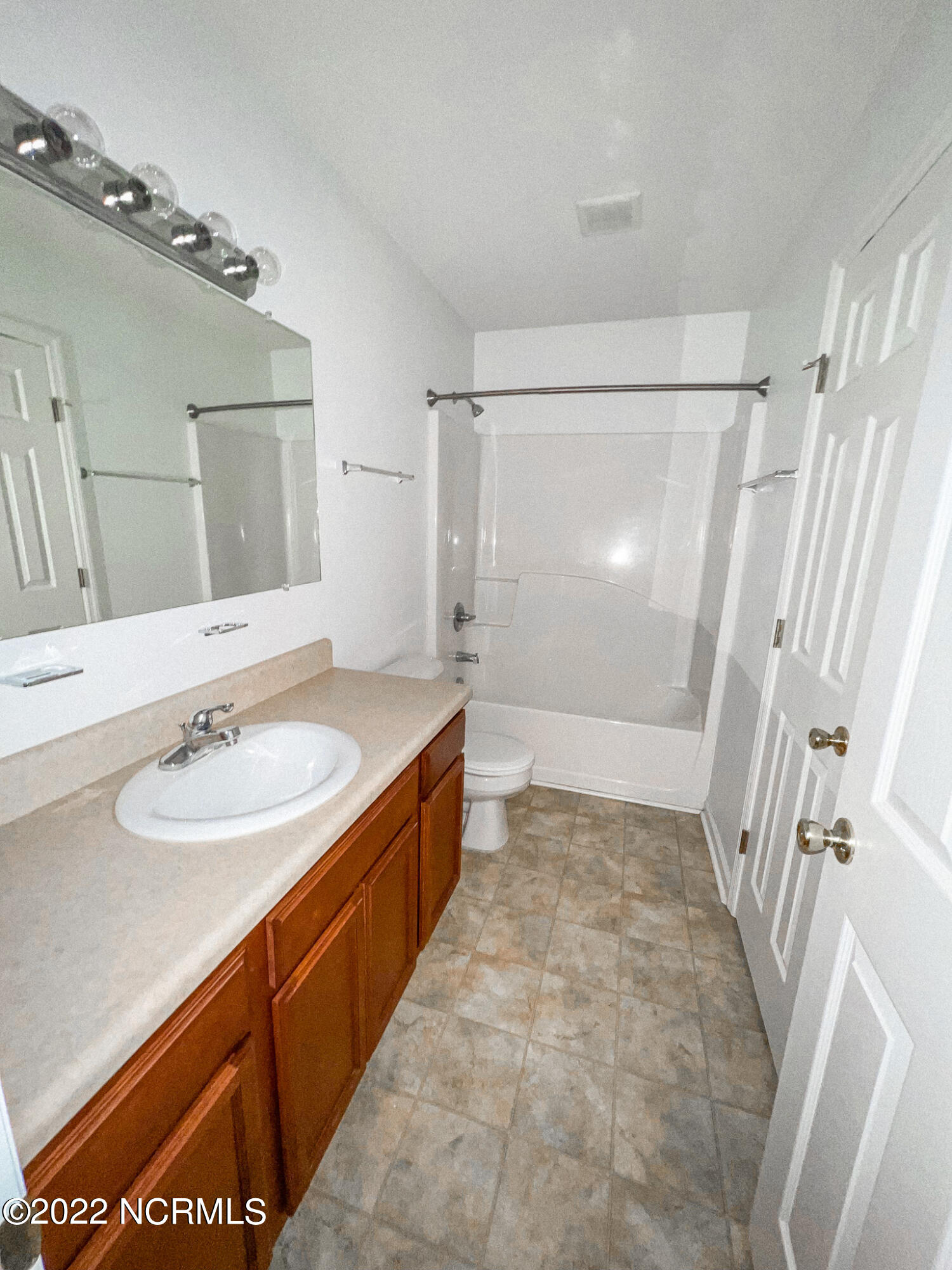 100549585 | Photo 10