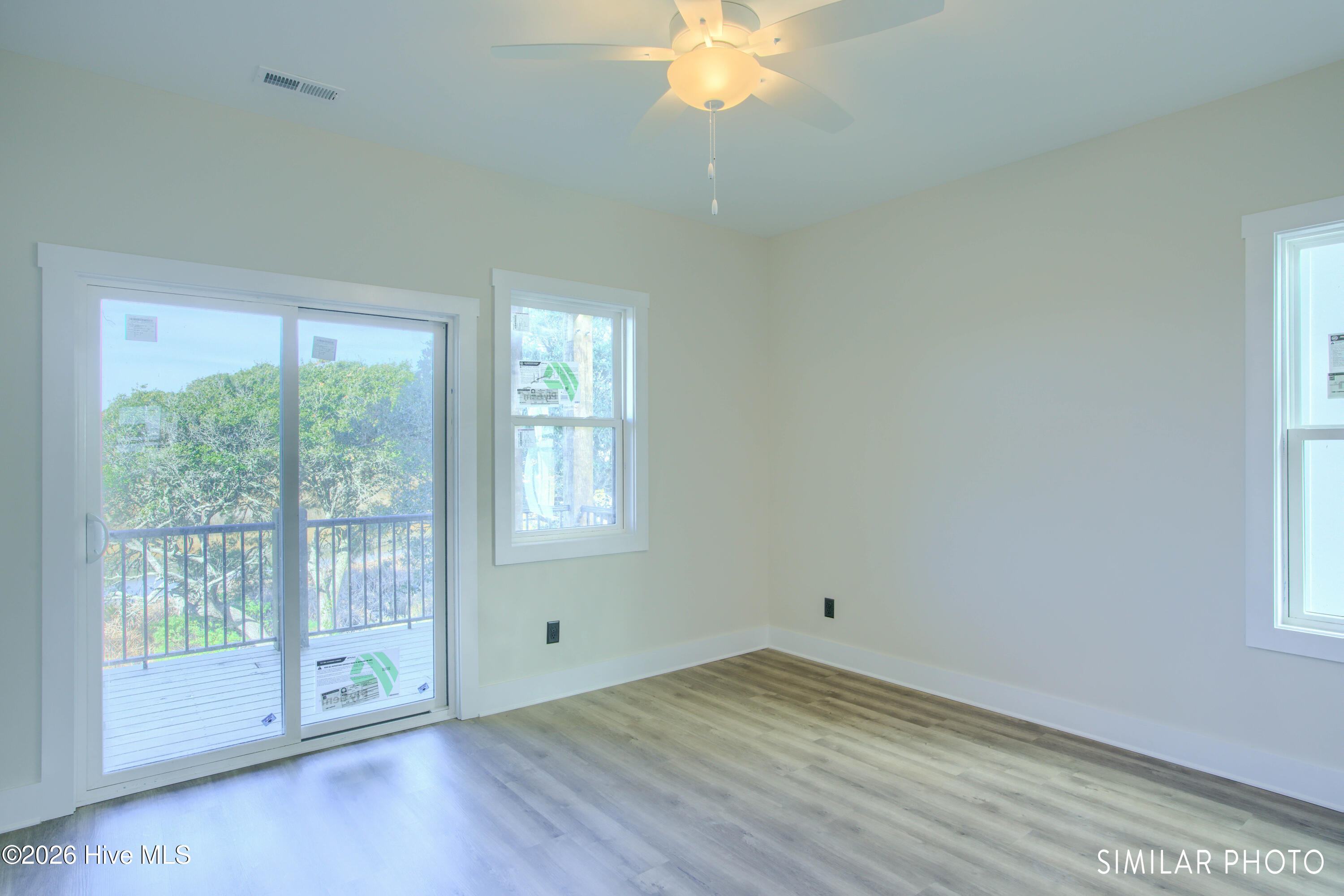 100552614 | Photo 17