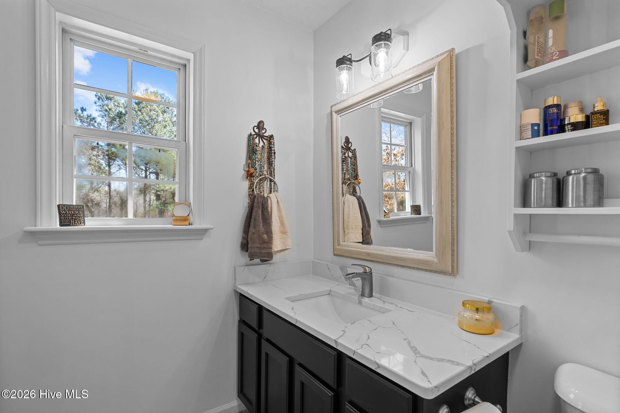 100558206 | Photo 22