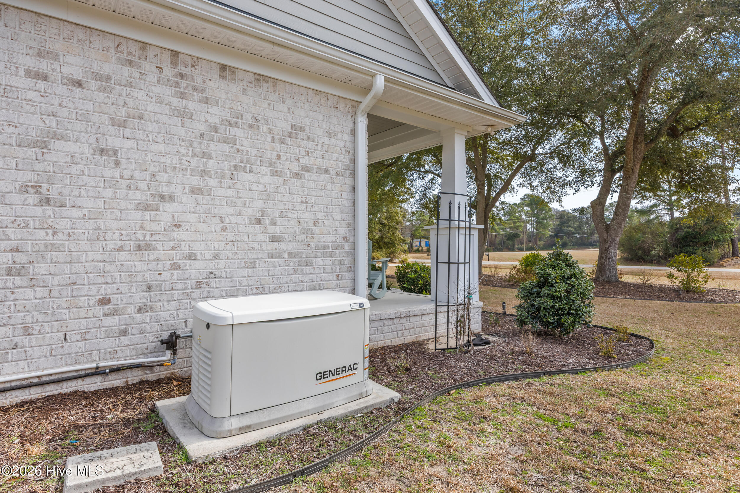 100562182 | Photo 63