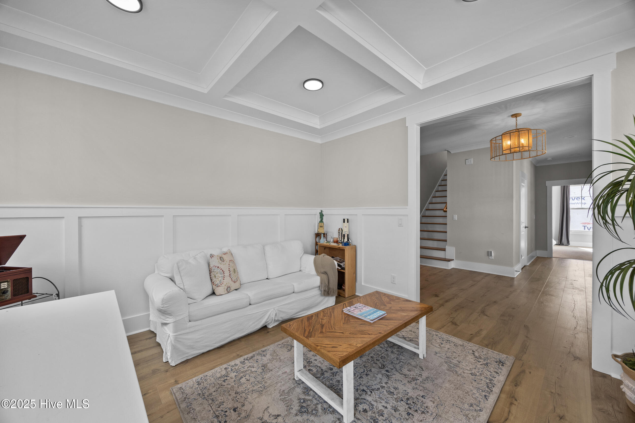 100532896 | Photo 22