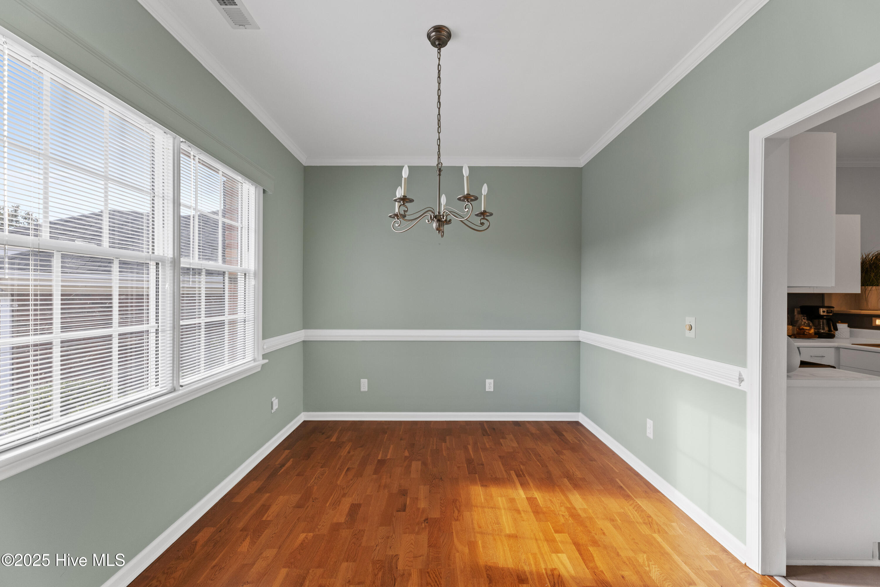 1018 Avenshire Circle, Wilmington, NC 28412 – photo 5: 005_1018_avenshire_circle-5_929