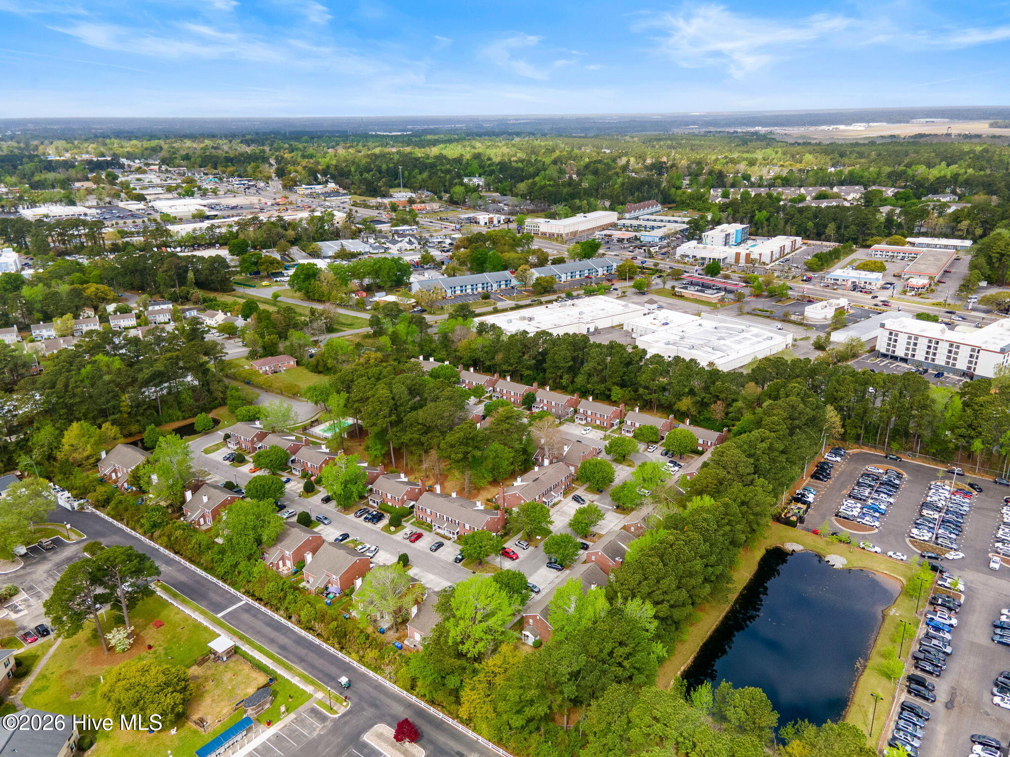 100565173 | Photo 41