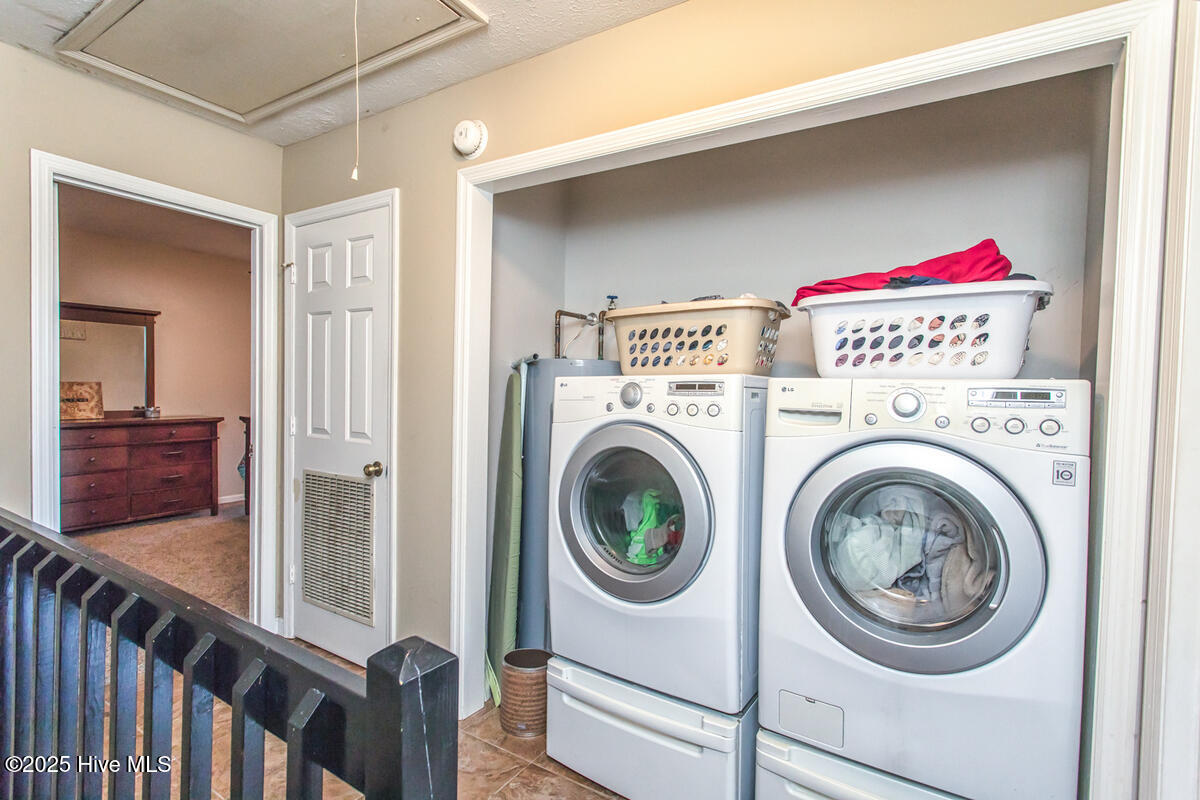 100530342 | Photo 21