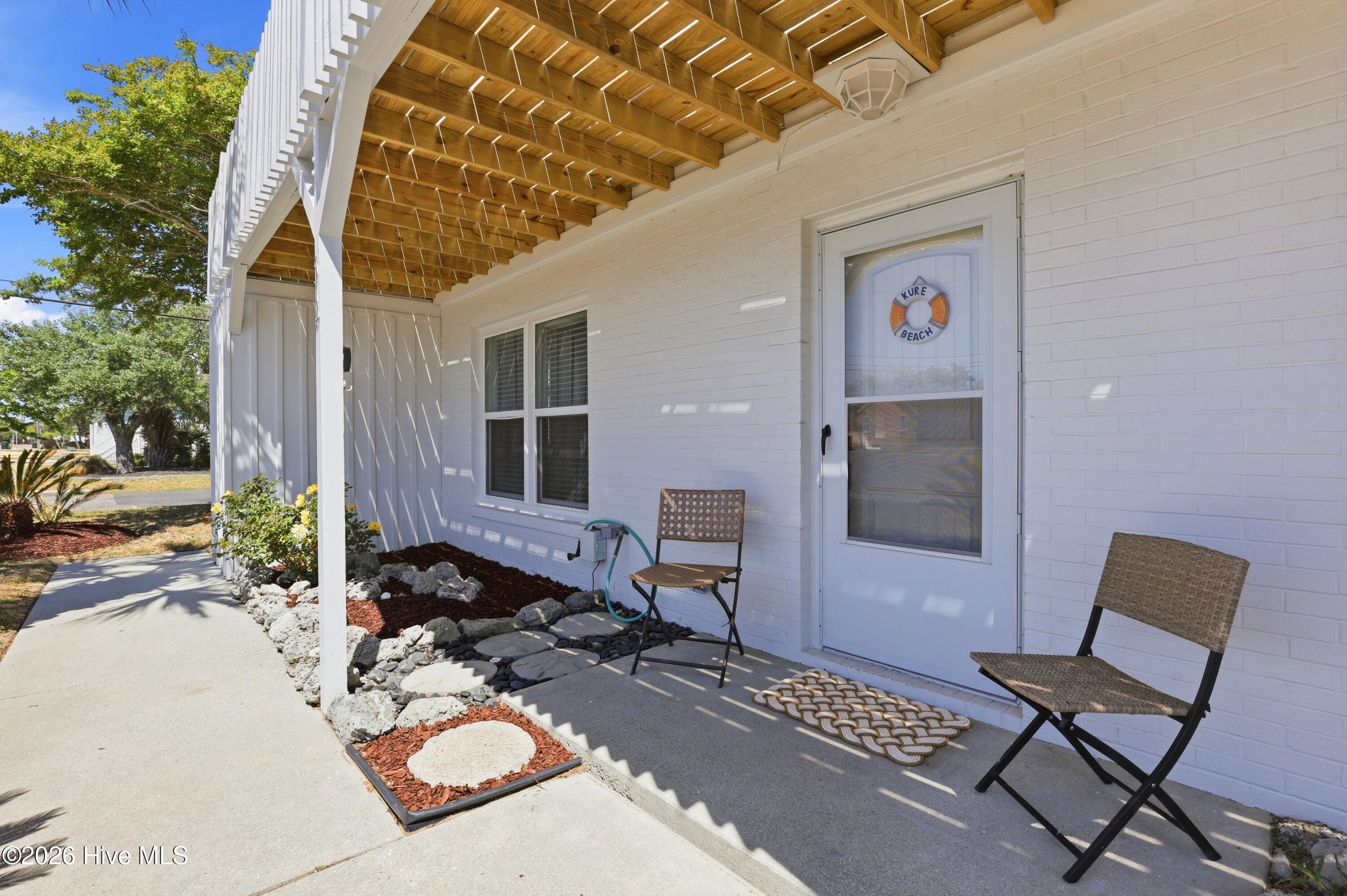 100569412 | Photo 25