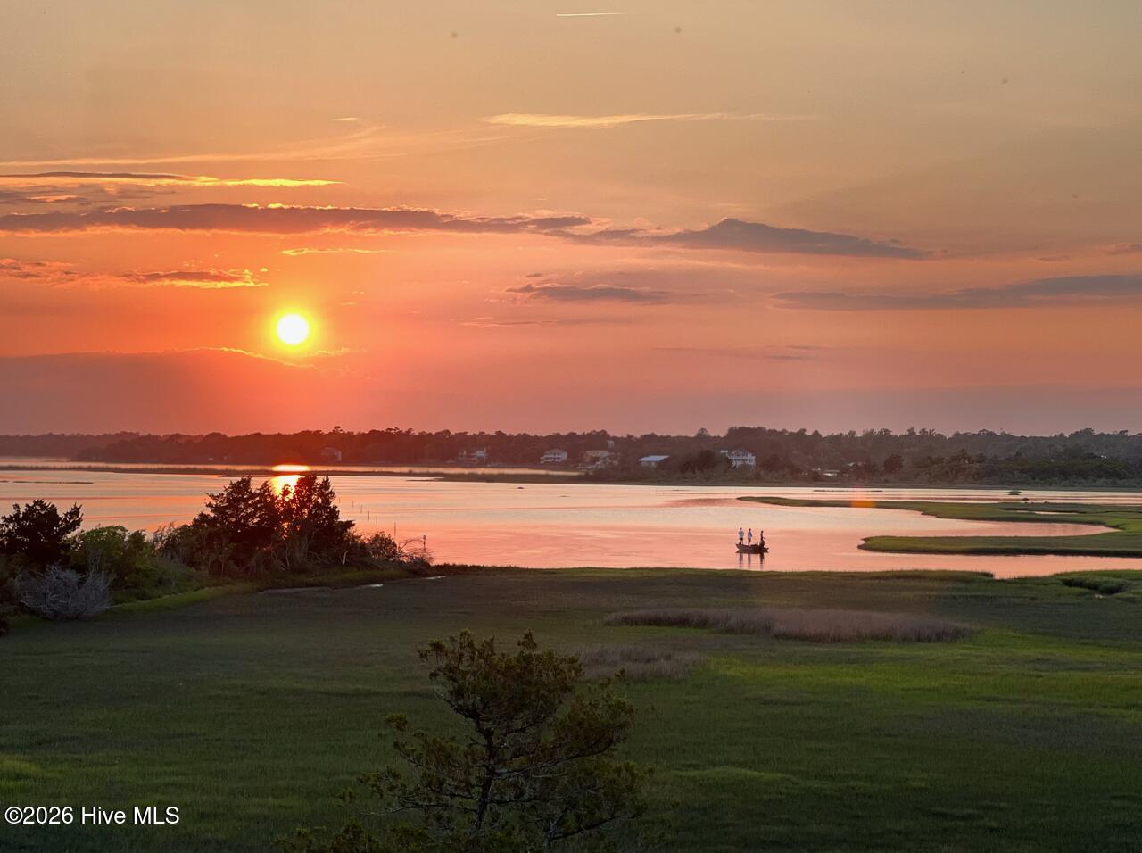 331 Oceanaire Lane, Surf City, NC, 28445