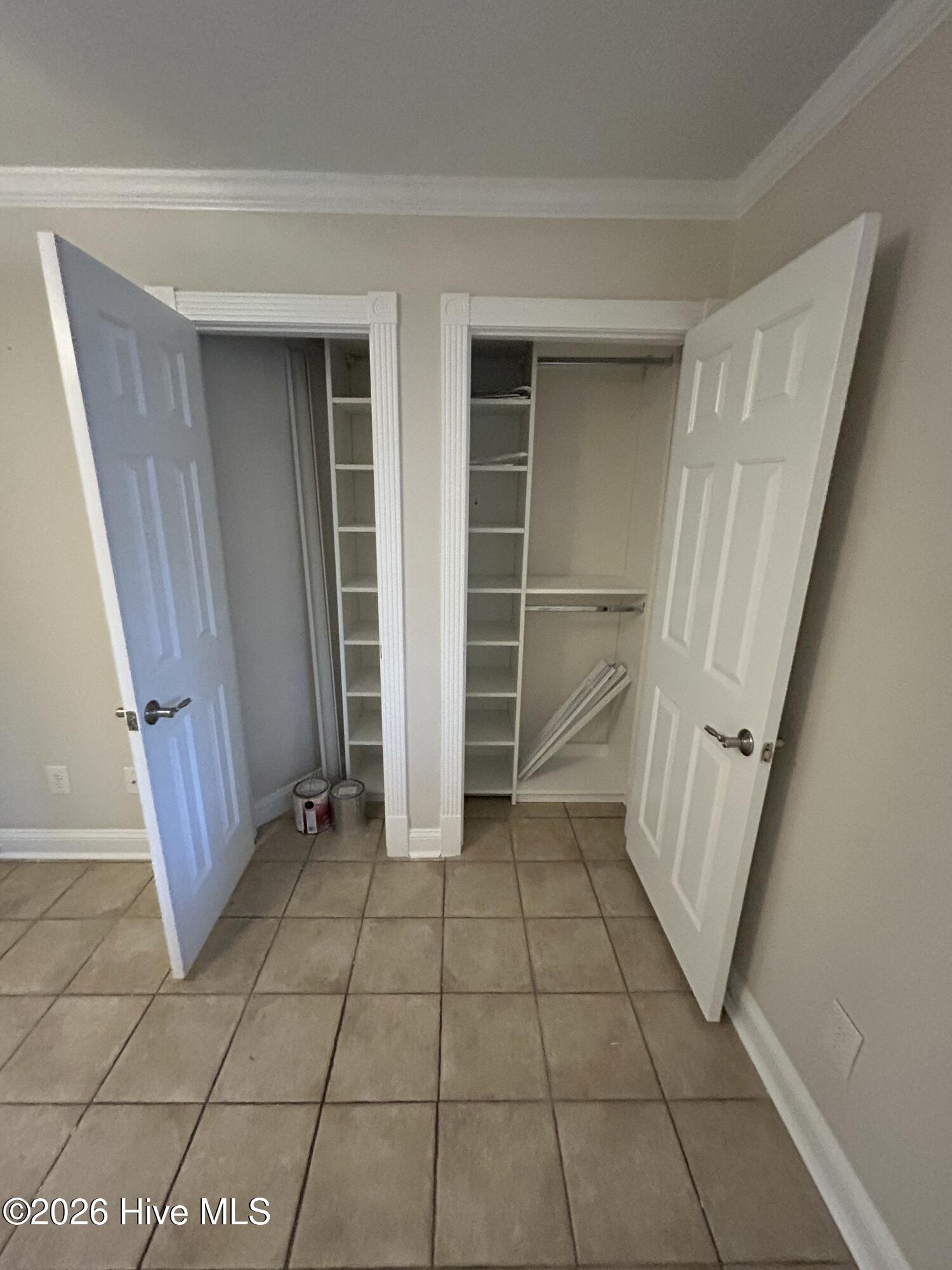 100551775 | Photo 16