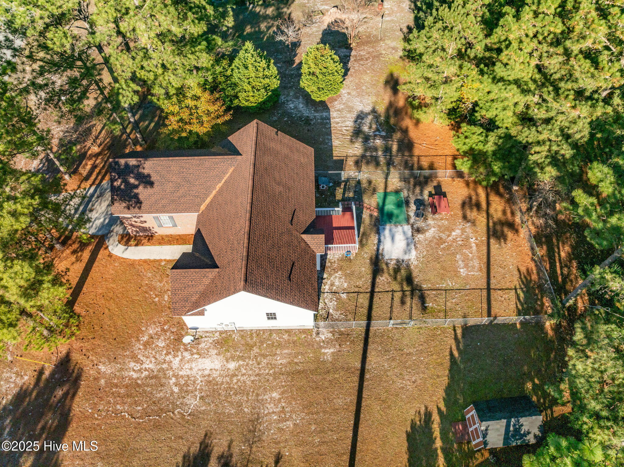 100542743 | Photo 47