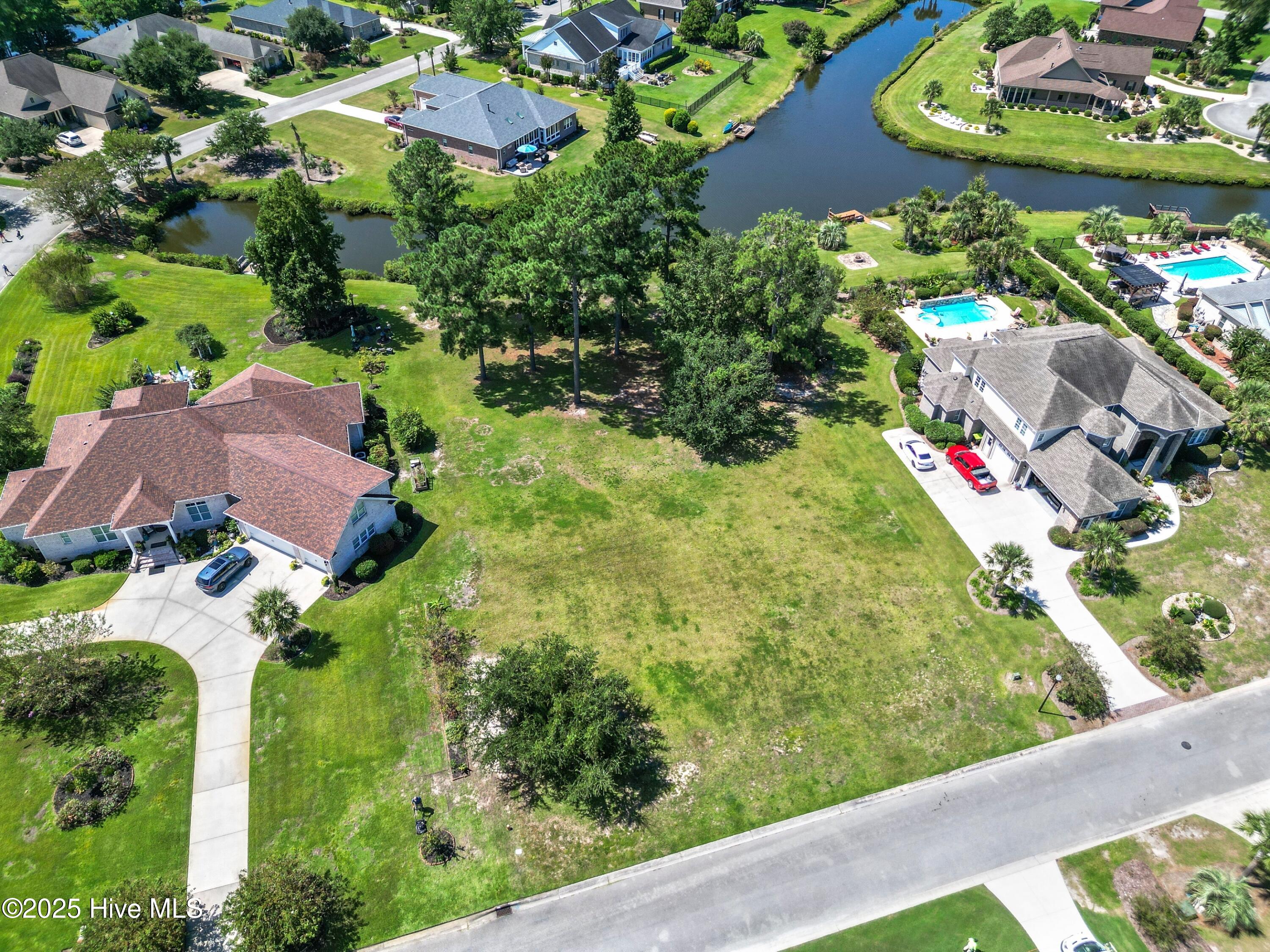 100534642 | Photo 13