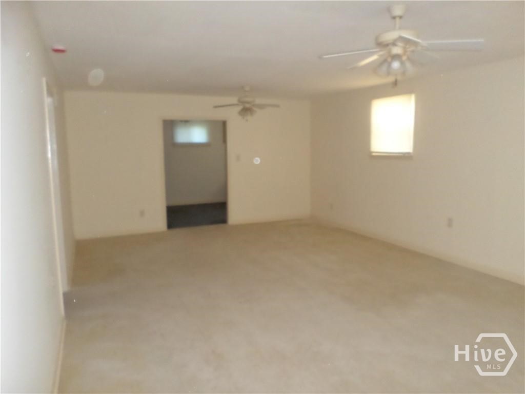 Living /dining room