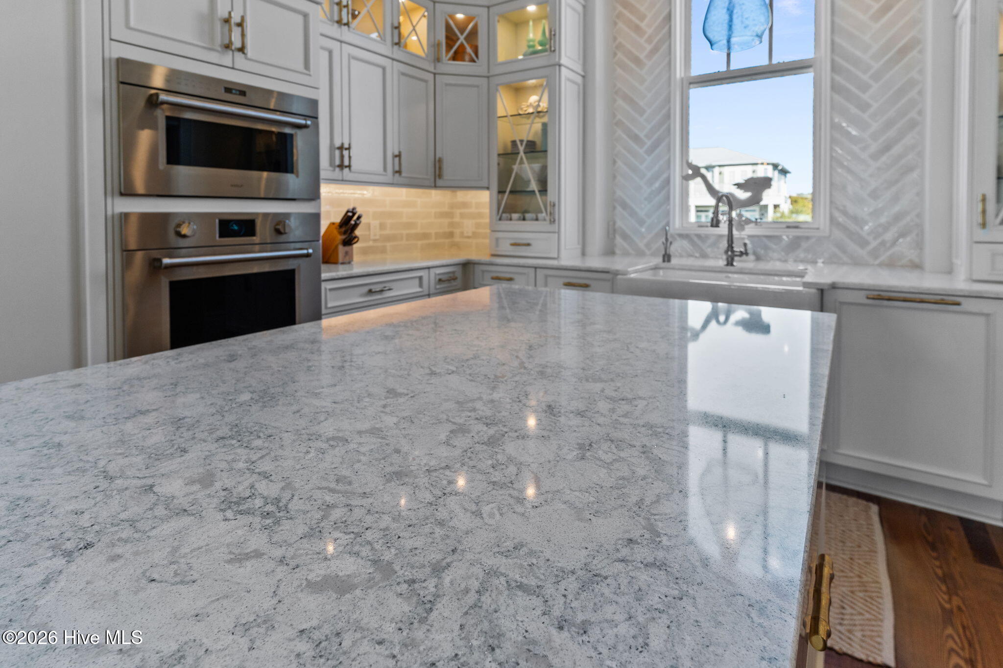 100552689 | Photo 38