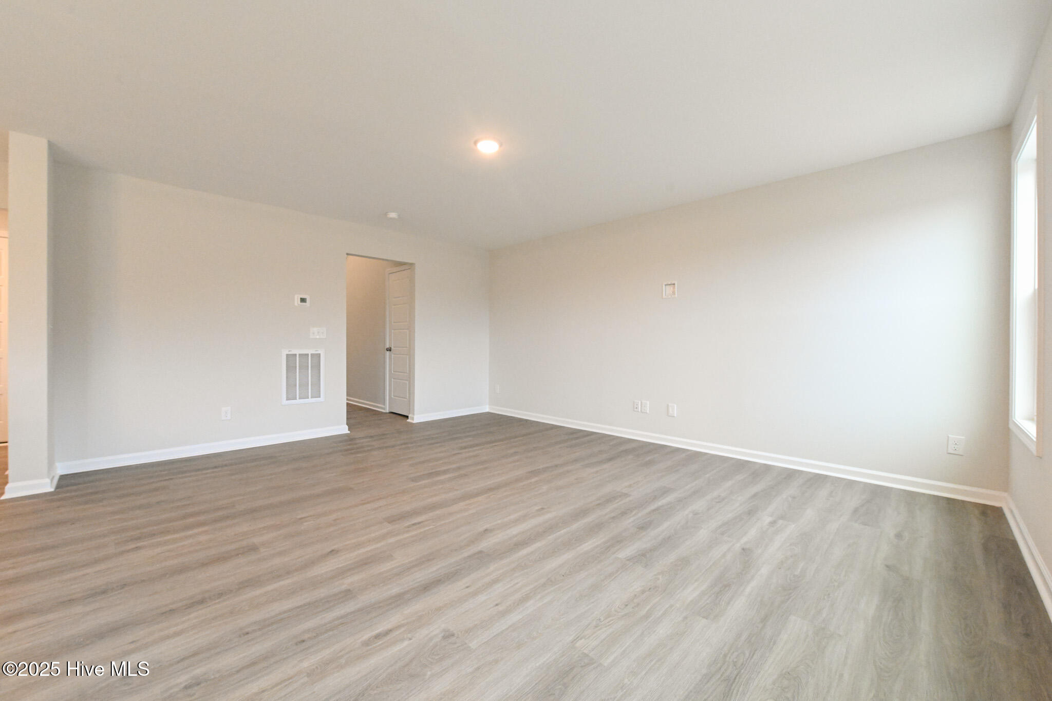 Undisclosed Address, La Grange, NC, 28551