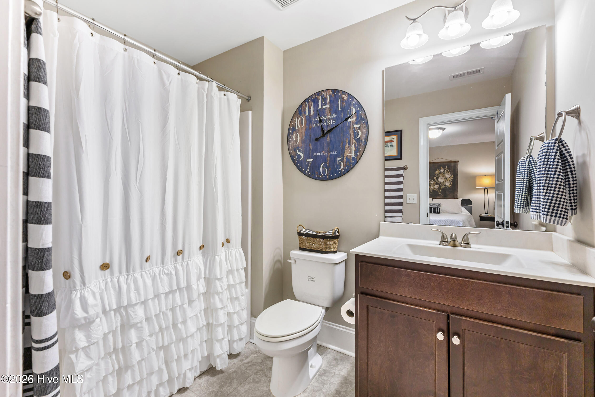 100554071 | Photo 27