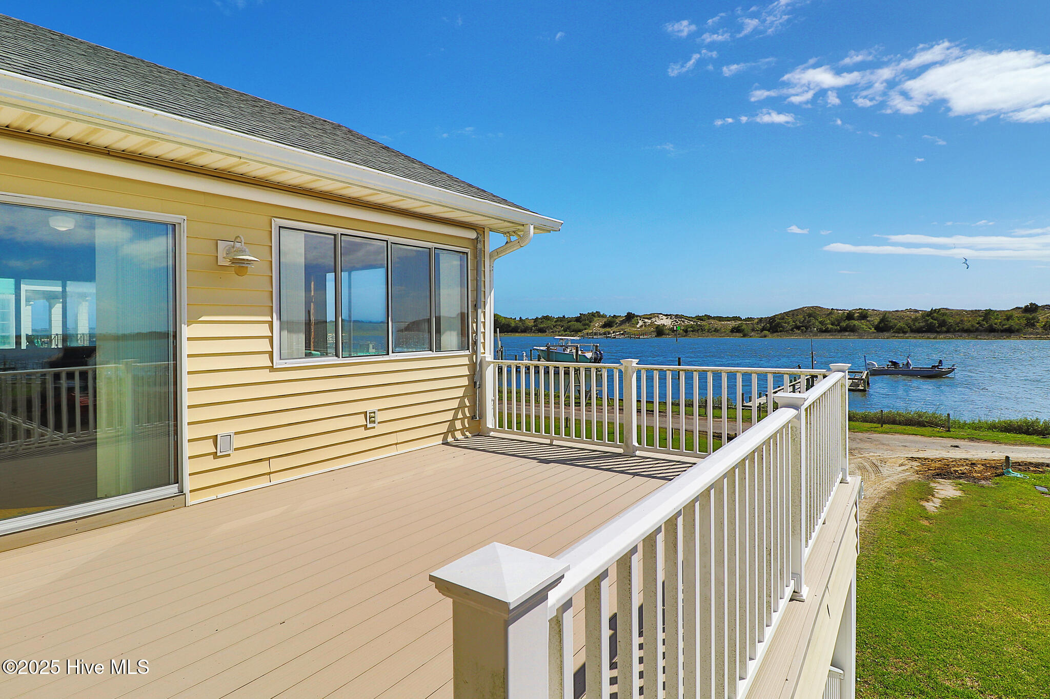 100535334 | Photo 18