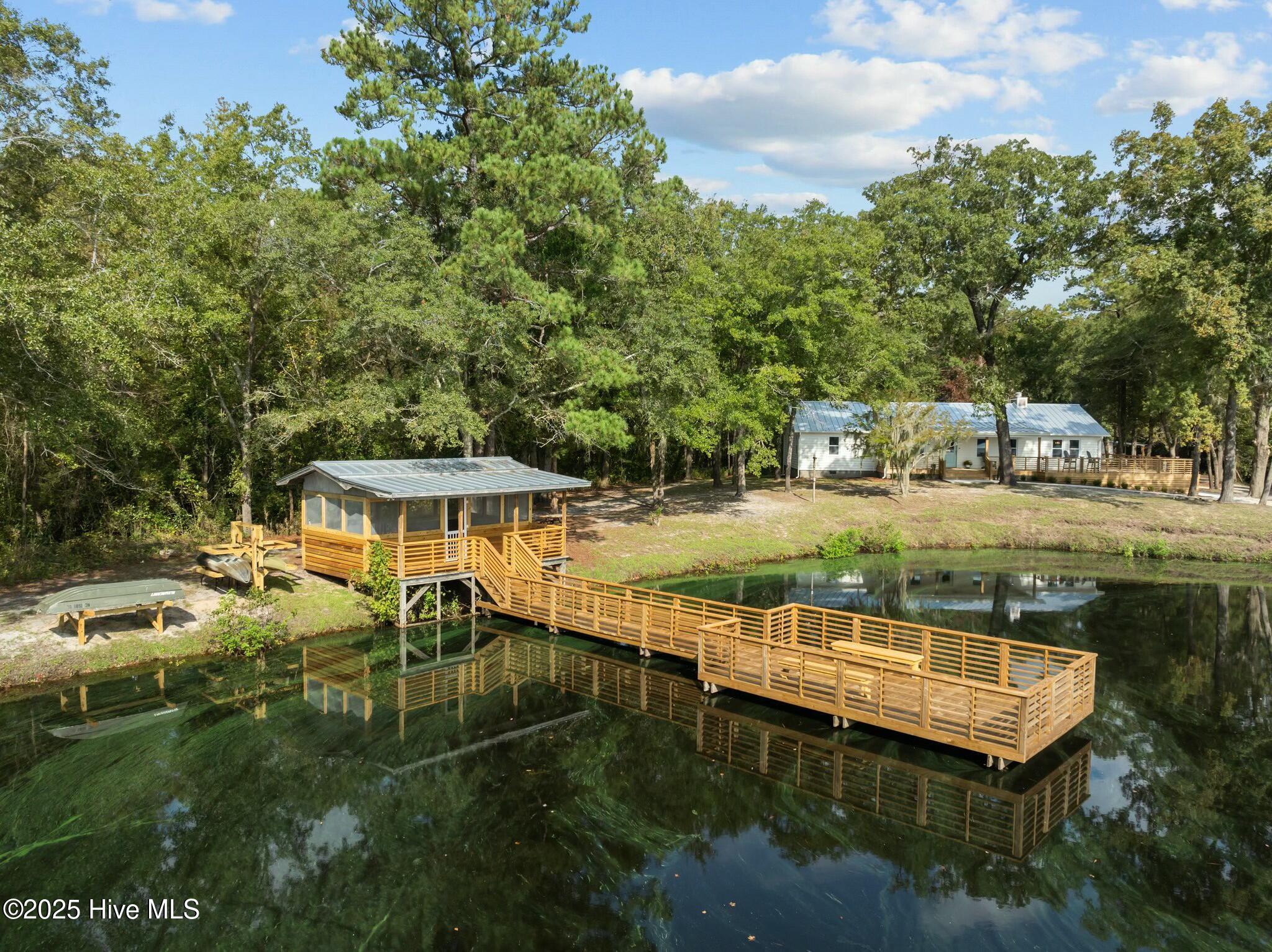 Homes for sale in Burgaw, NC | 360 Fontanel Lake Dr, Burgaw, NC 28425 | MLS# 100486810