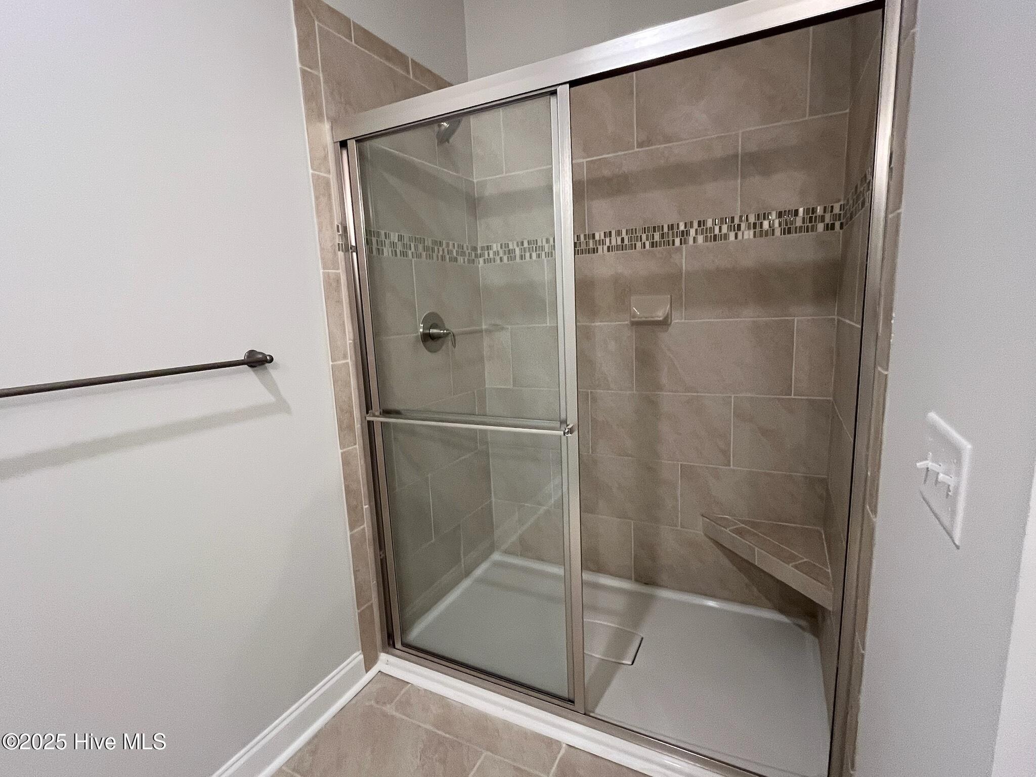 100518408 | Photo 21