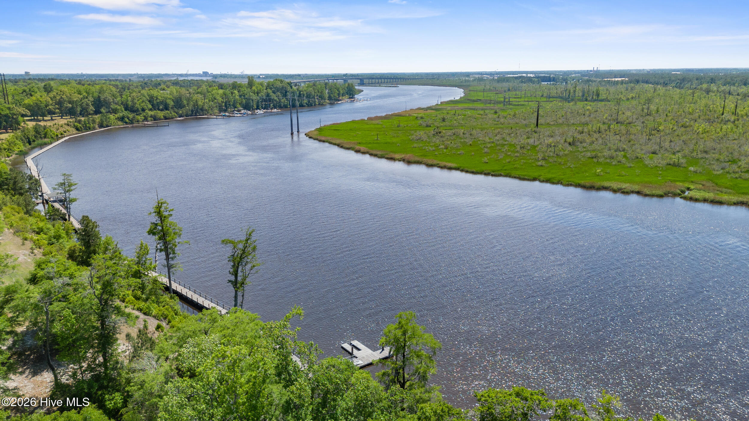 100569354 | Photo 82