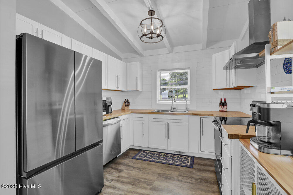 100556855 | Photo 19