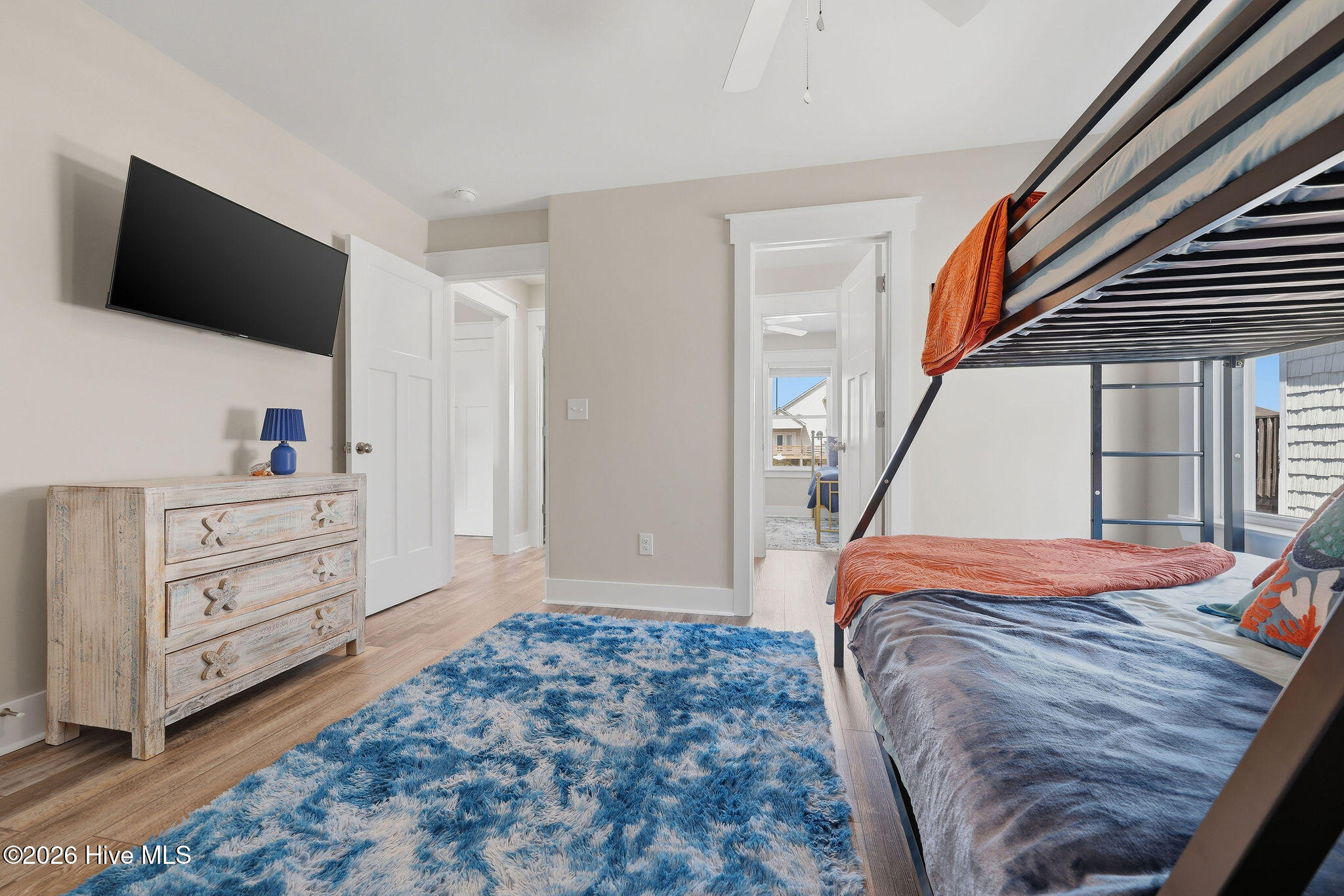 100559118 | Photo 62