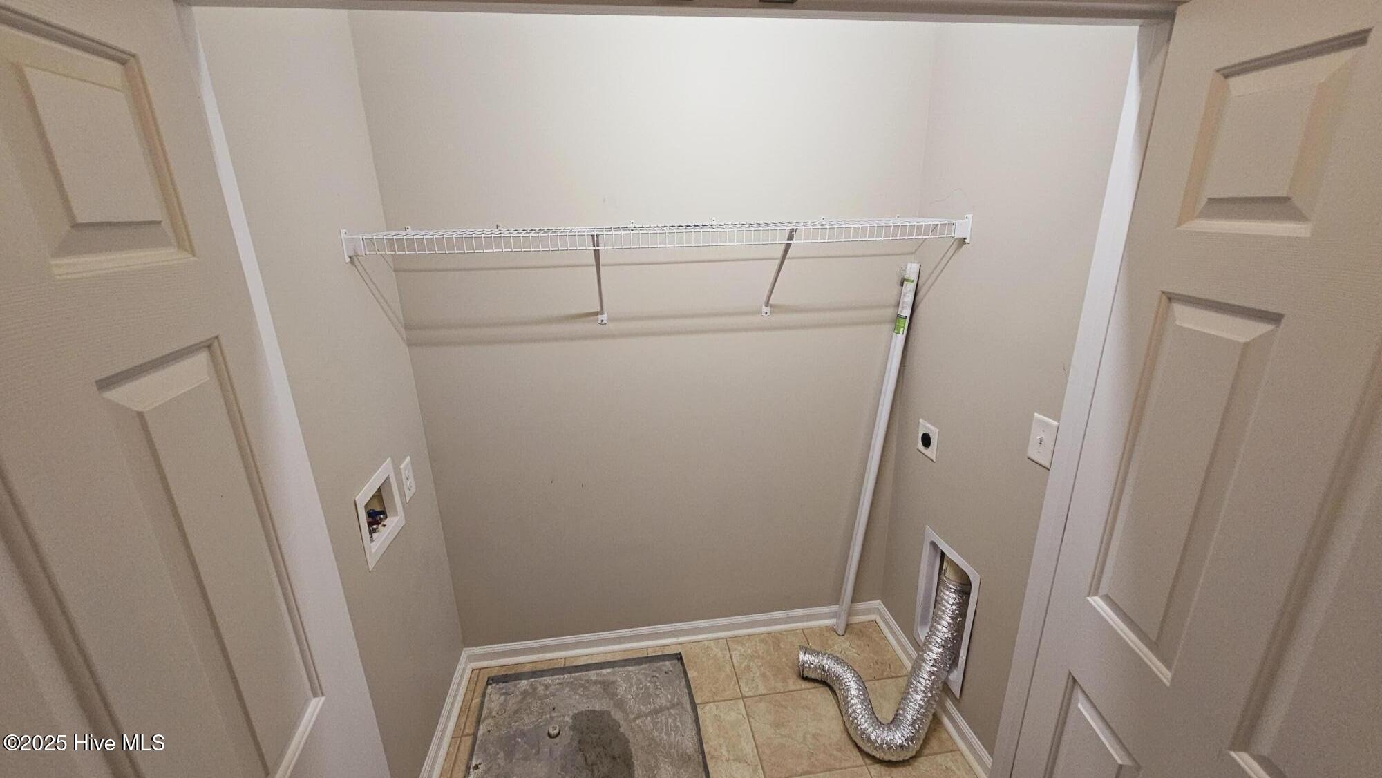 100568214 | Photo 16