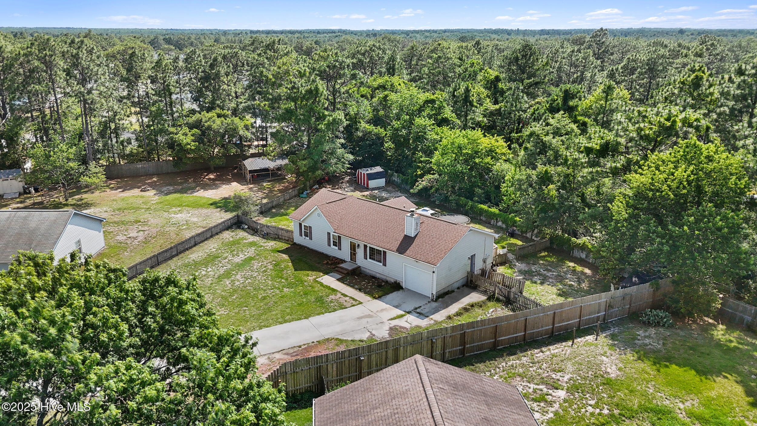 100514281 | Photo 29