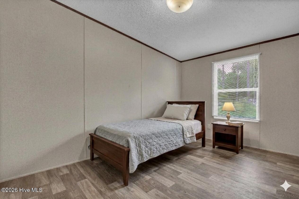 100570653 | Photo 19