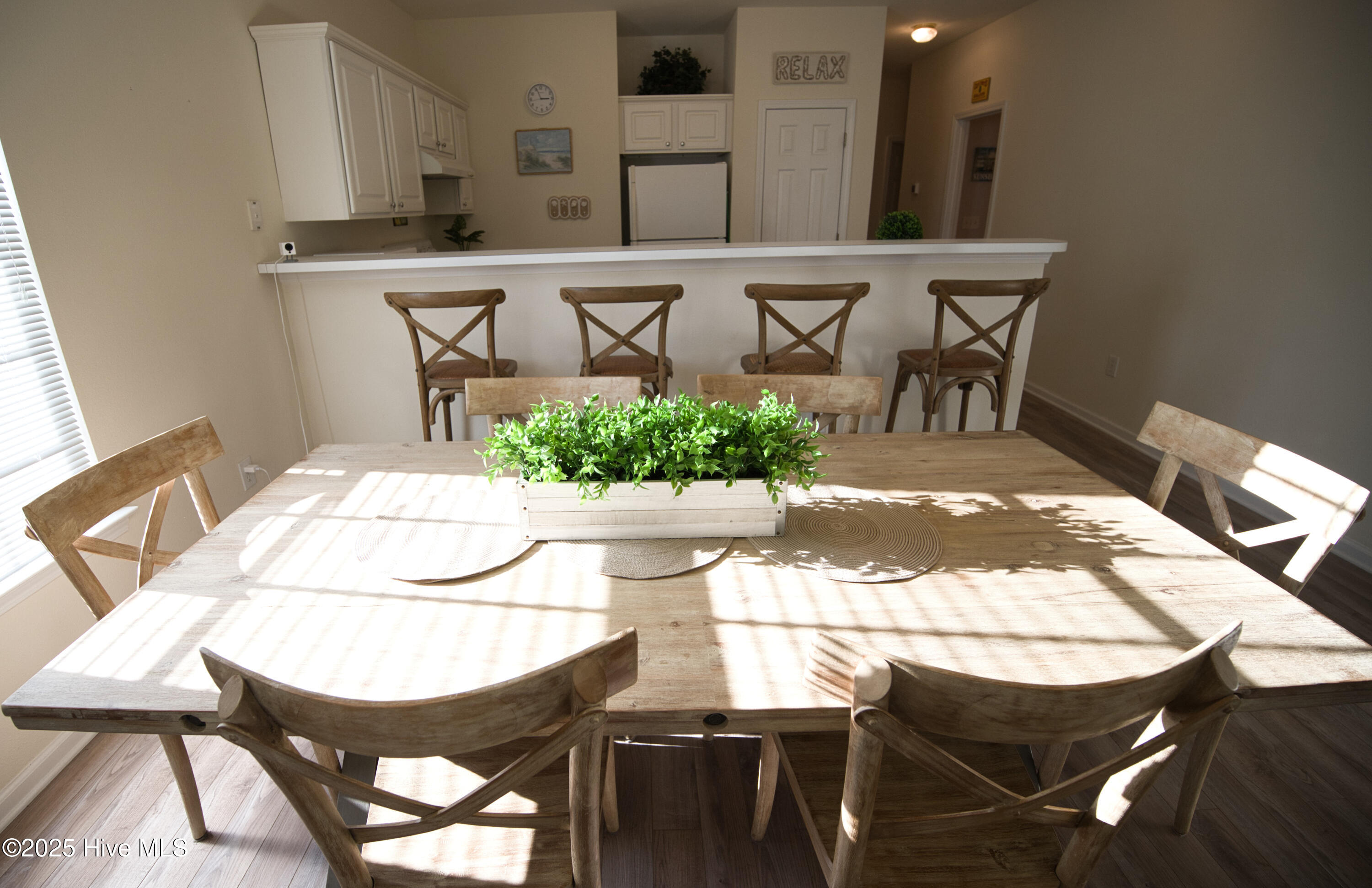 100546410 | Photo 13