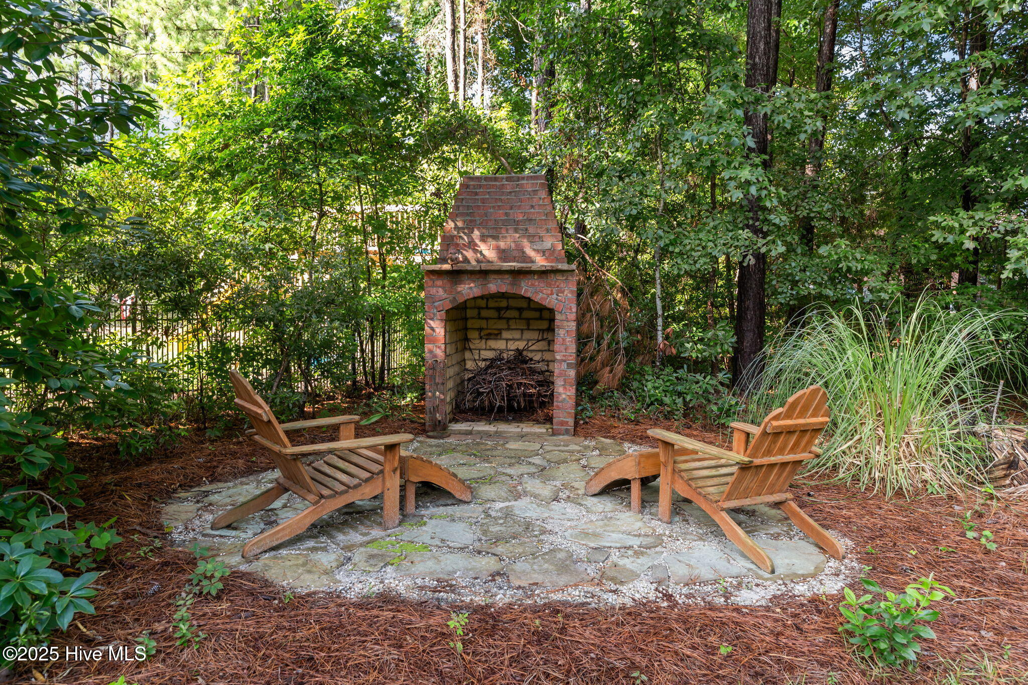 100524076 | Photo 43