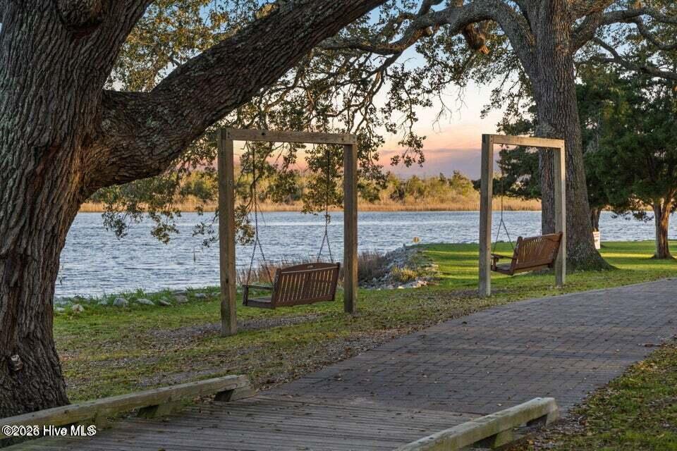 100547883 | Photo 49