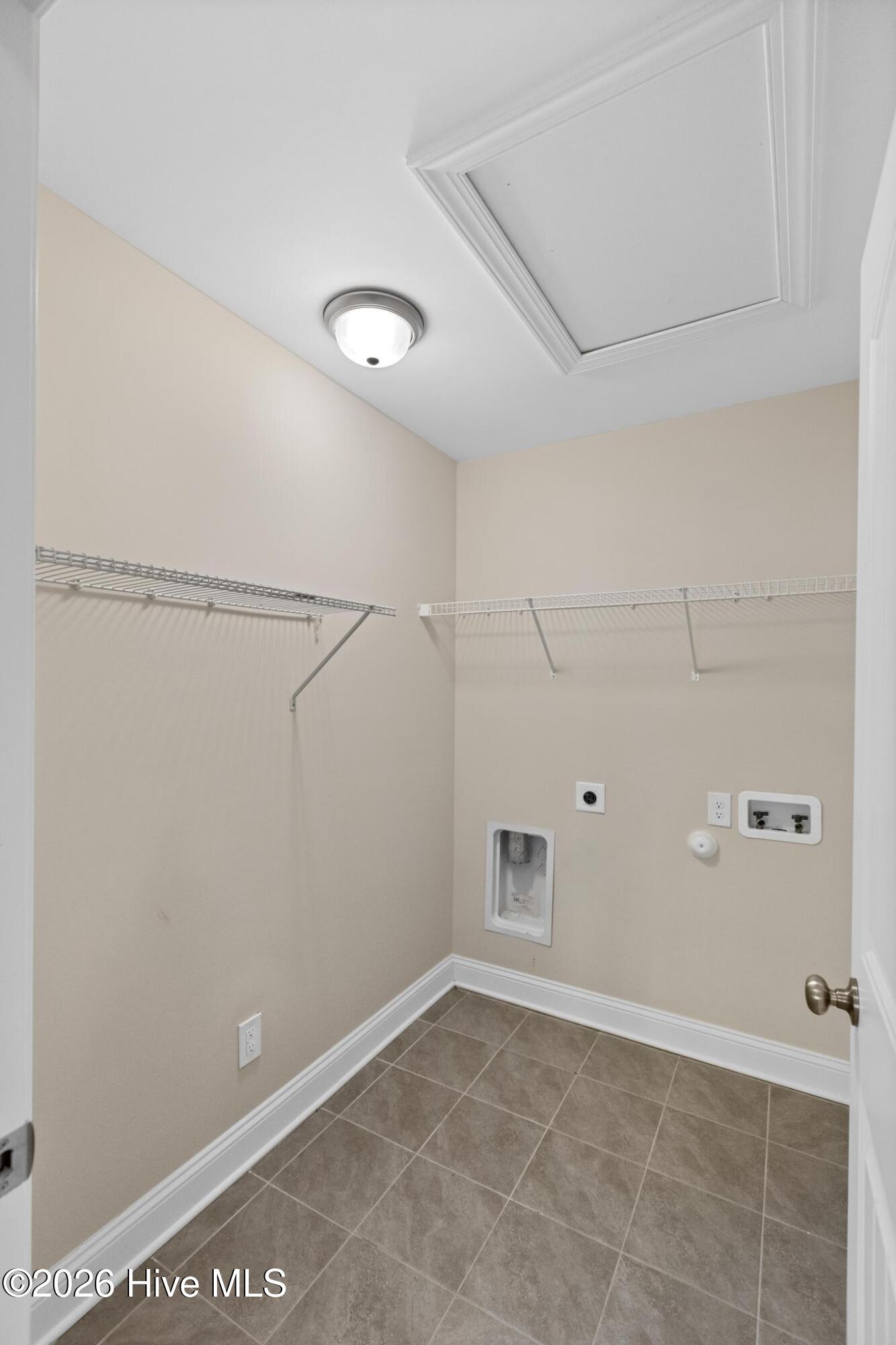 100560656 | Photo 26