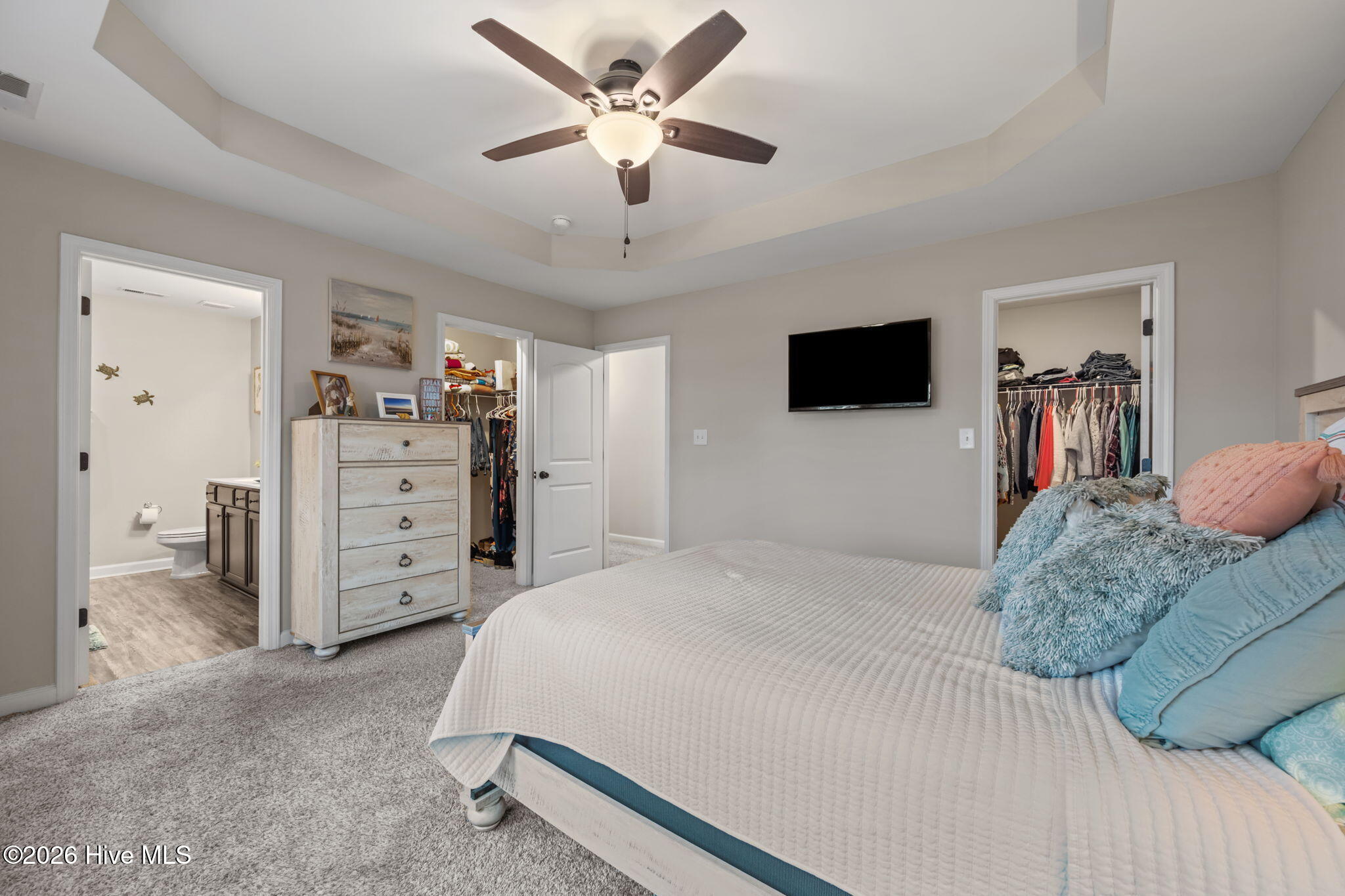 100558417 | Photo 23