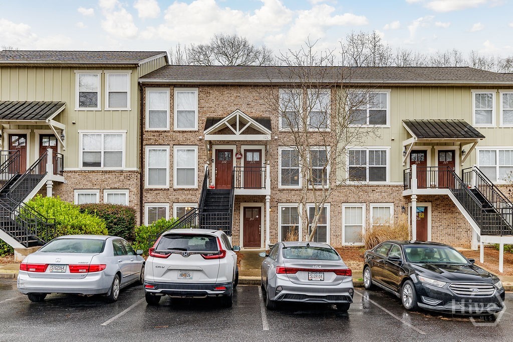 490 Barnett Shoals Road 207