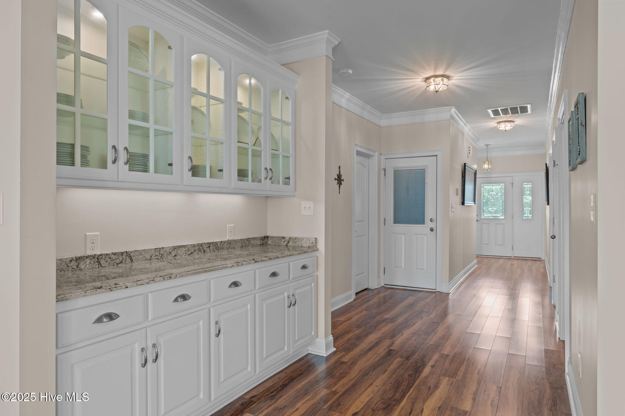 429 Live Oak Road,Newport