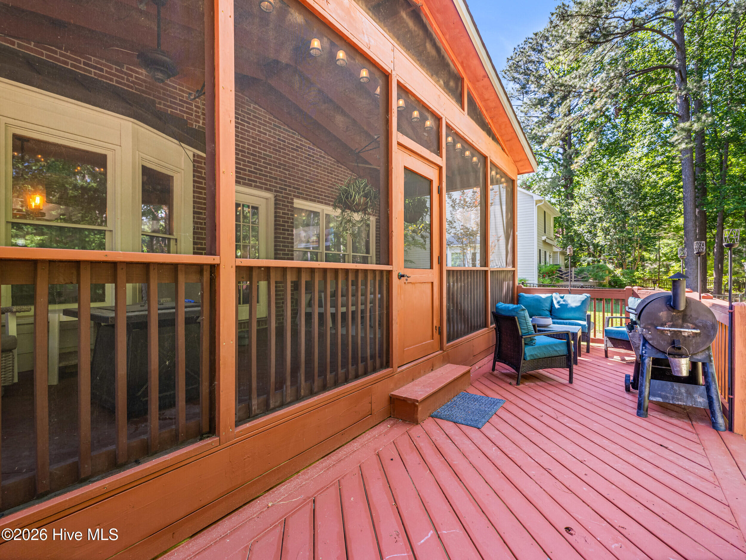 100570486 | Photo 69