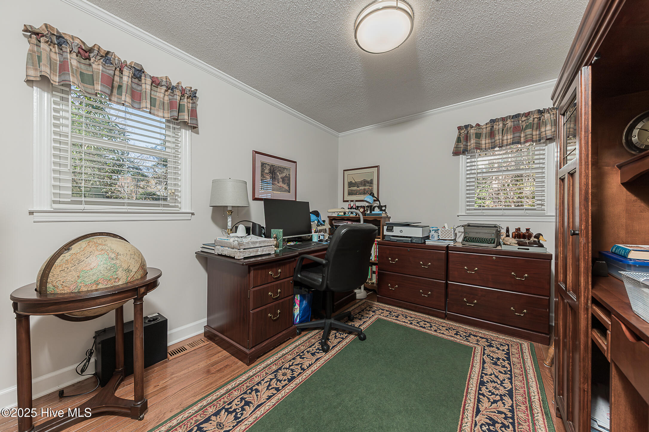 100542740 | Photo 43