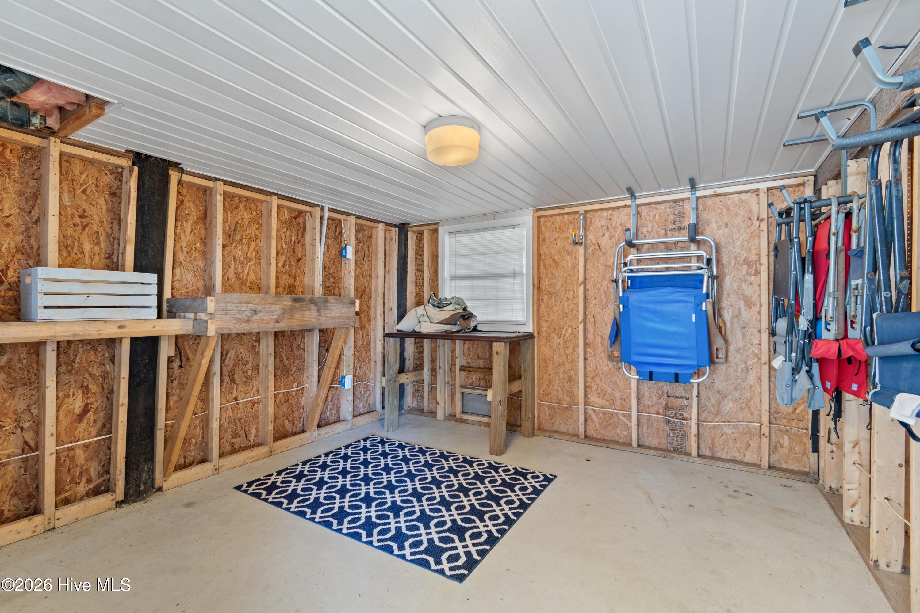 100555646 | Photo 37