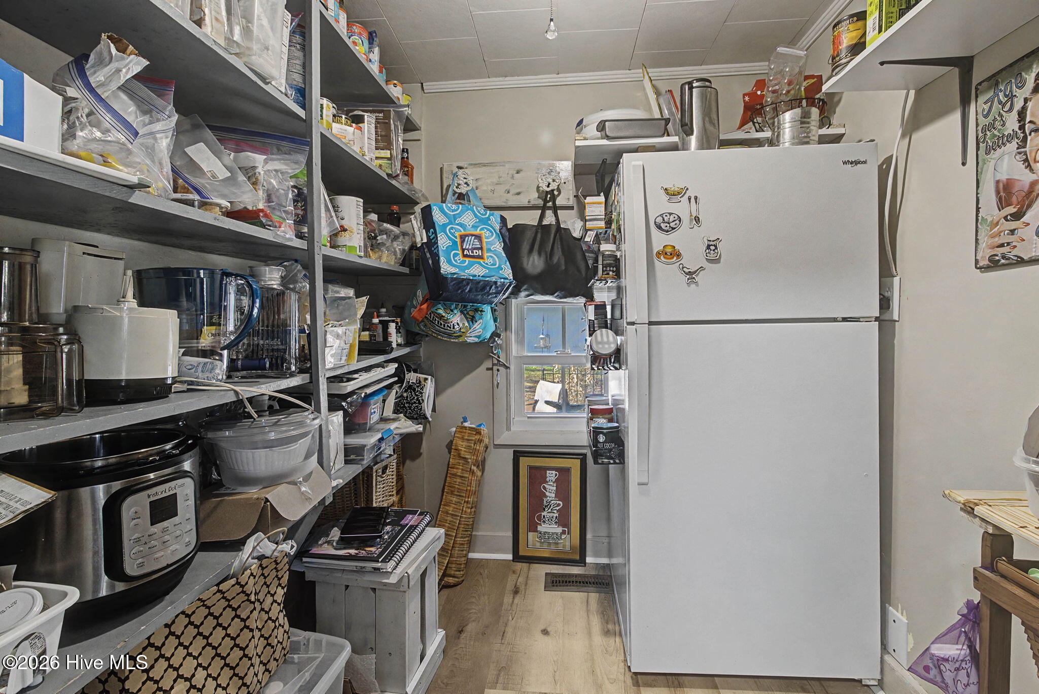 100556985 | Photo 12