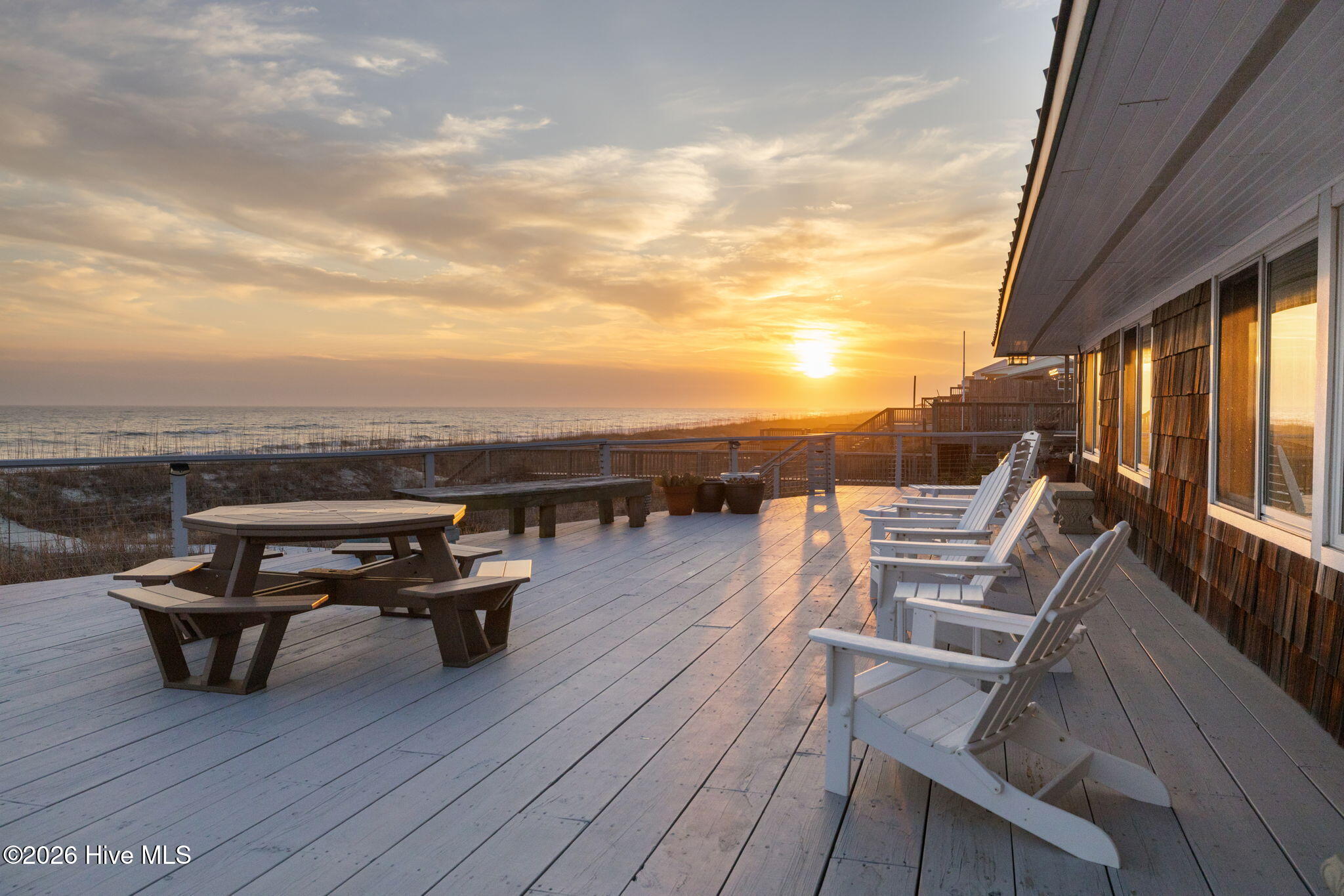 100553292 | Photo 54