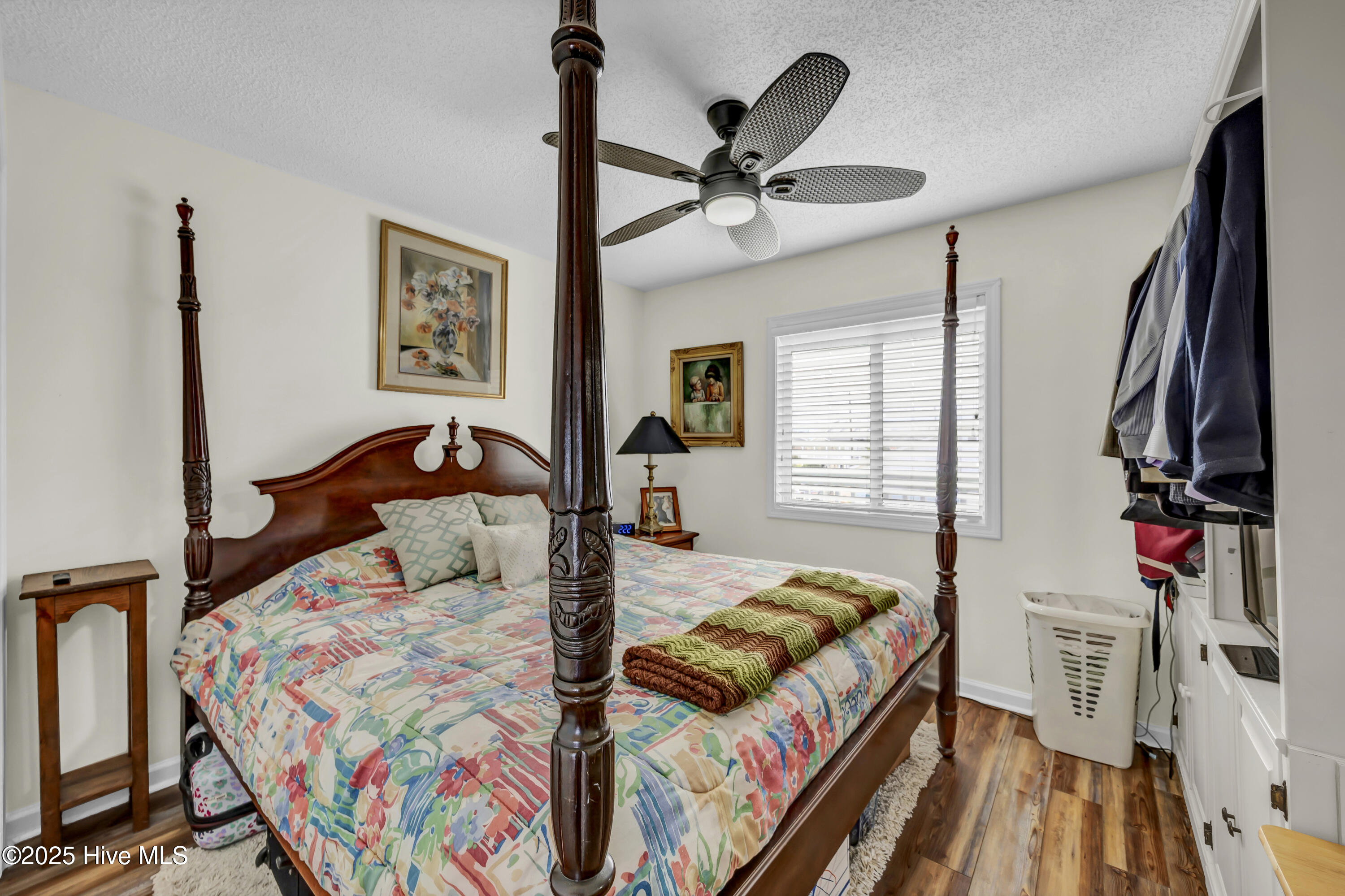 100546557 | Photo 24