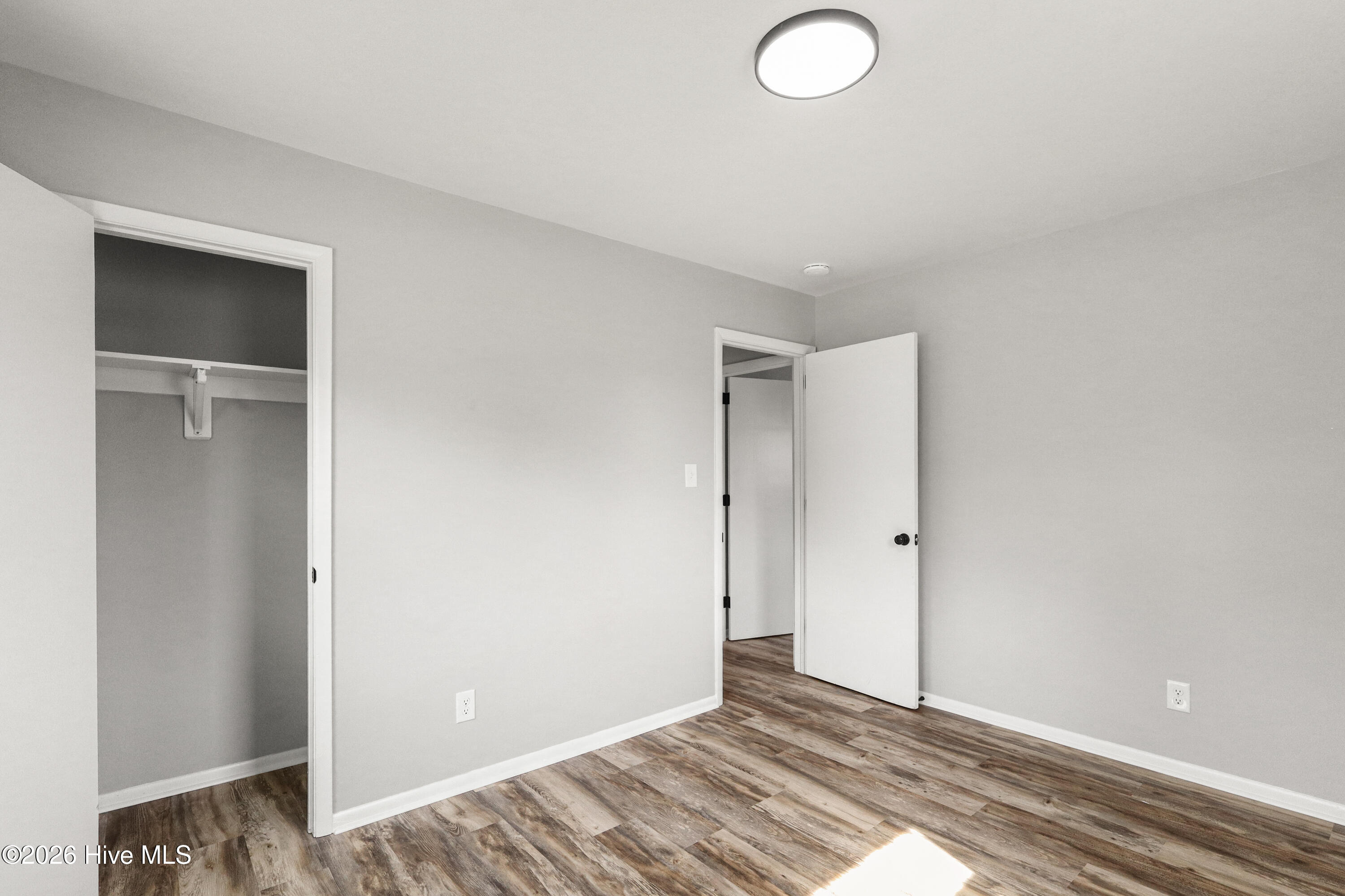 100562432 | Photo 28