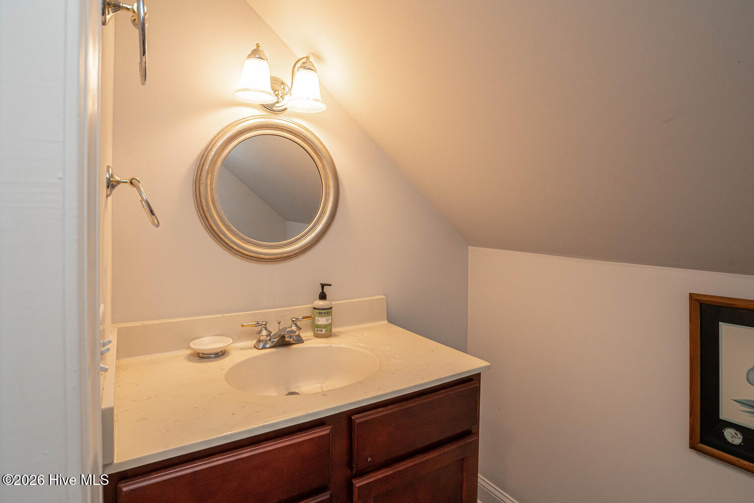 100551245 | Photo 42